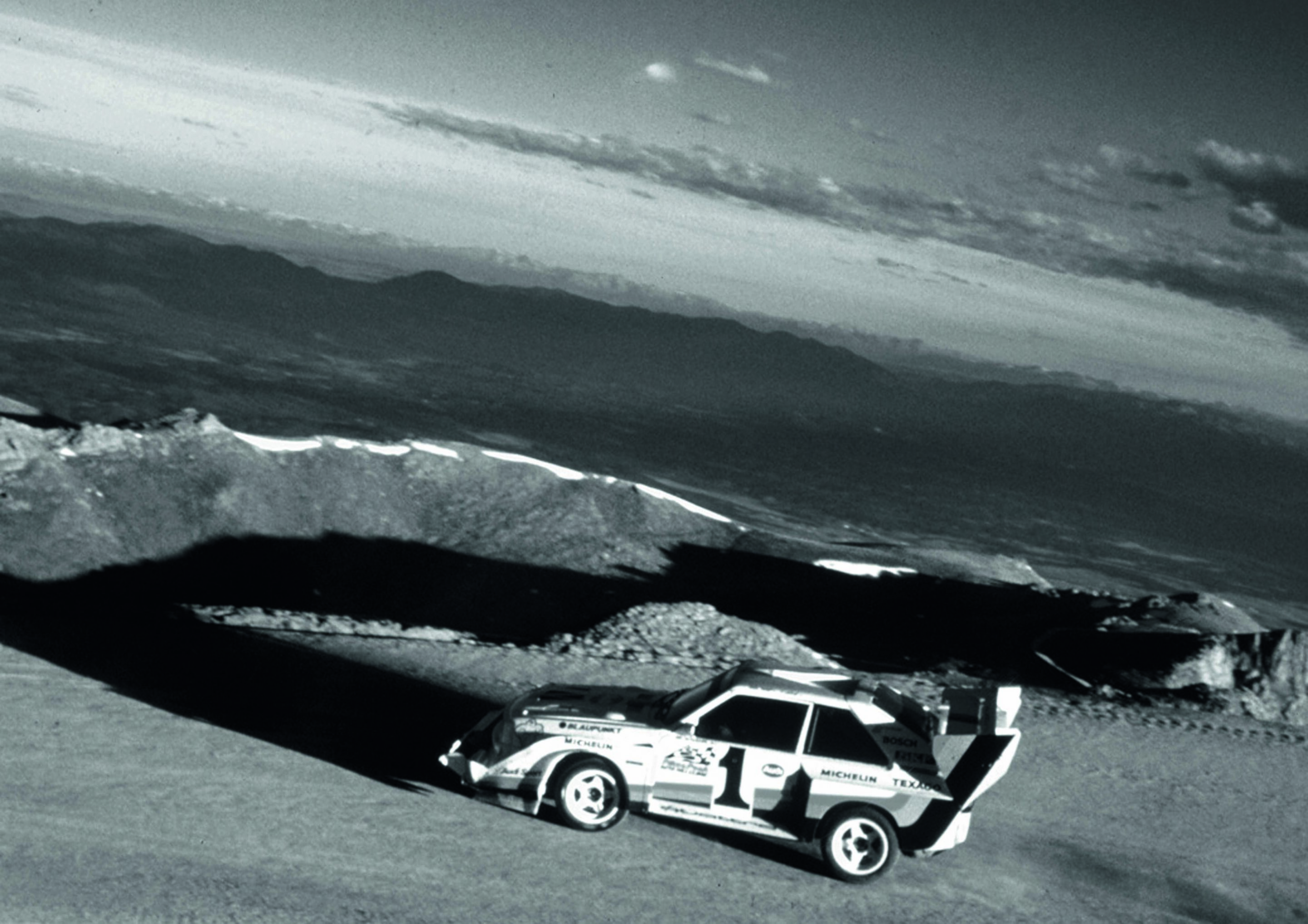 Anniversary magazine History - Motorsport – Walter Röhrl mastered the Pikes Peak in 1987 at an average speed of 111 km/h