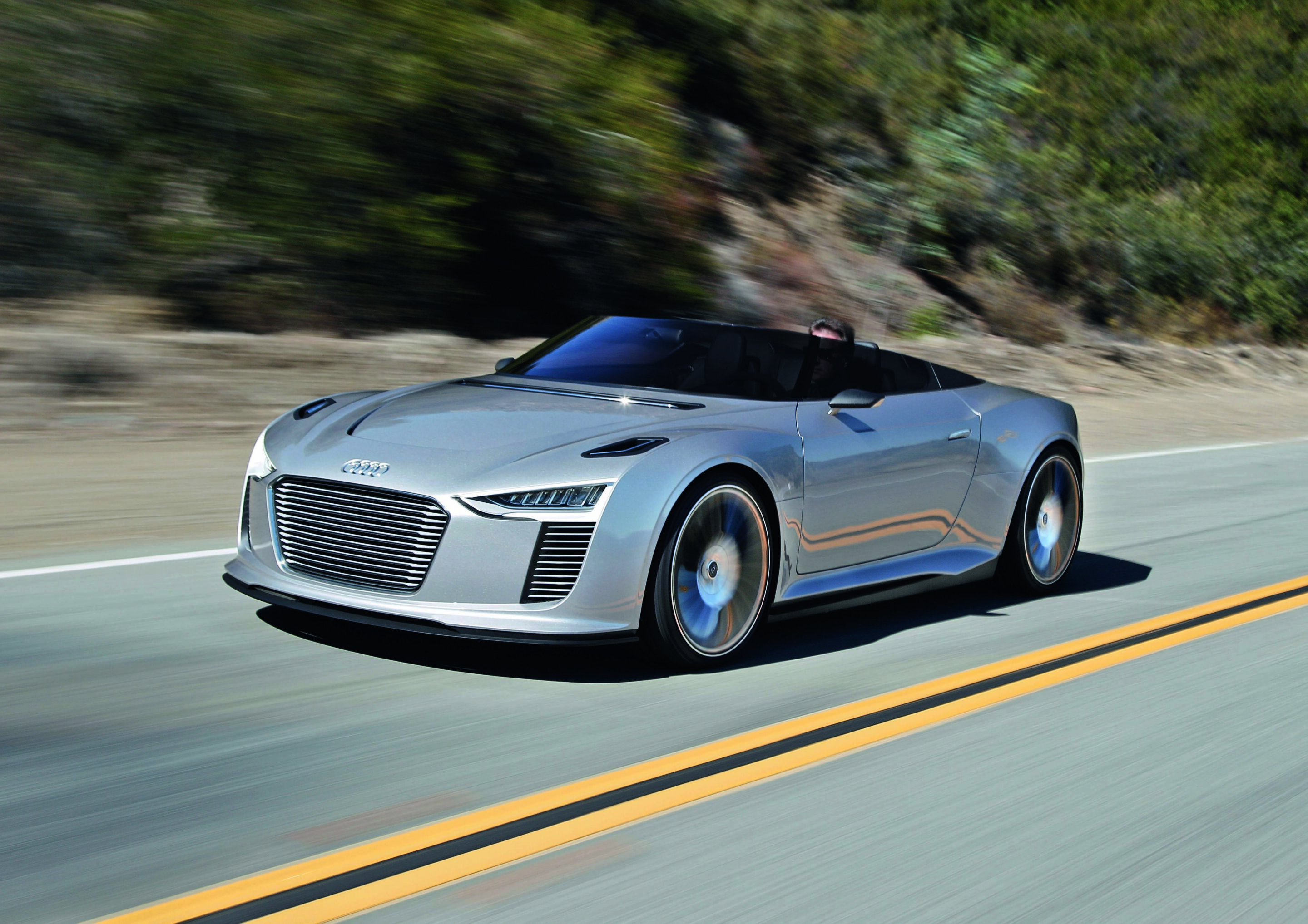 Audi e-tron Spyder - Dynamic photo