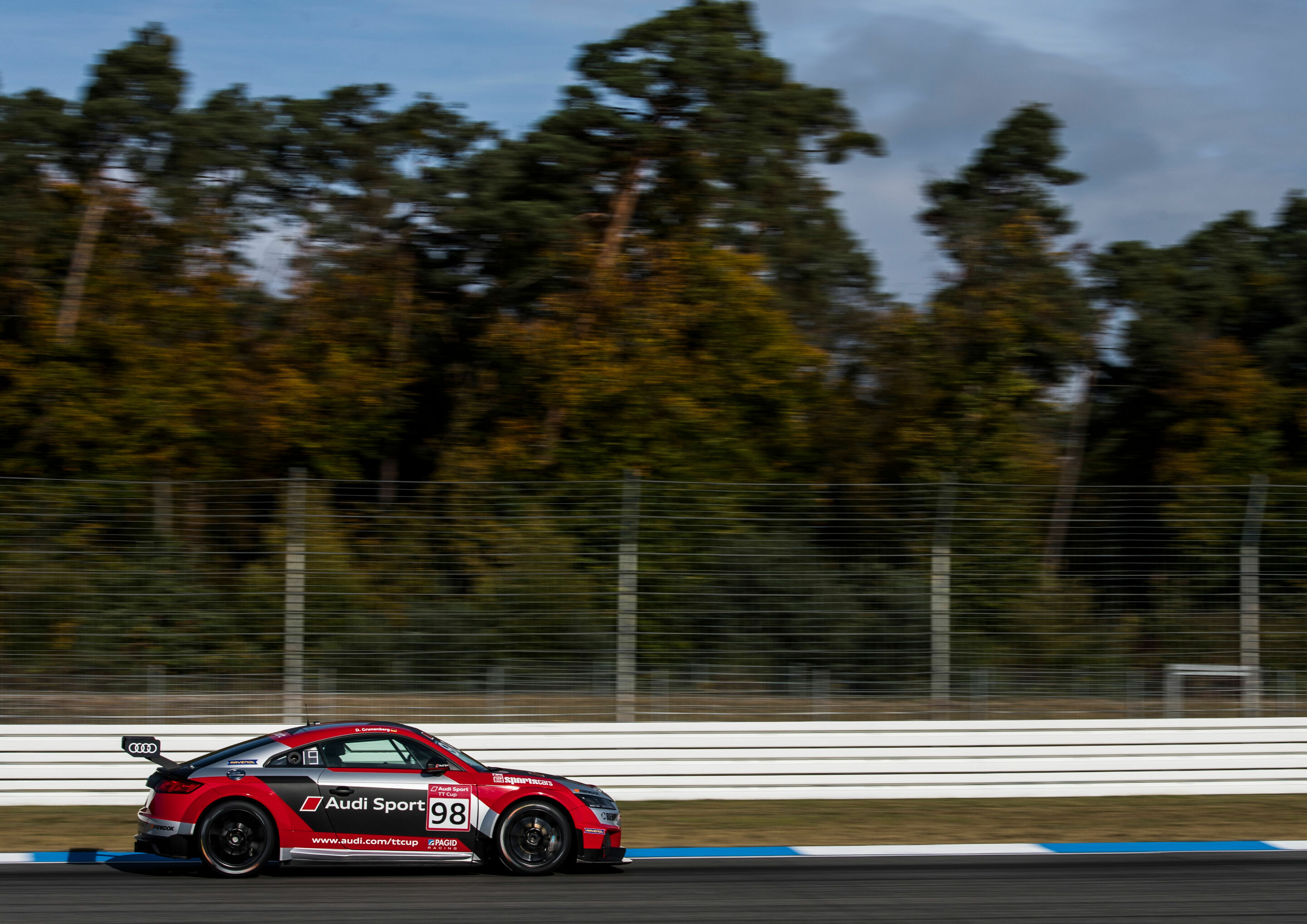 Audi Sport TT Cup Hockenheim II 2017 - Audi TT cup #98 Daniel Grunenberg