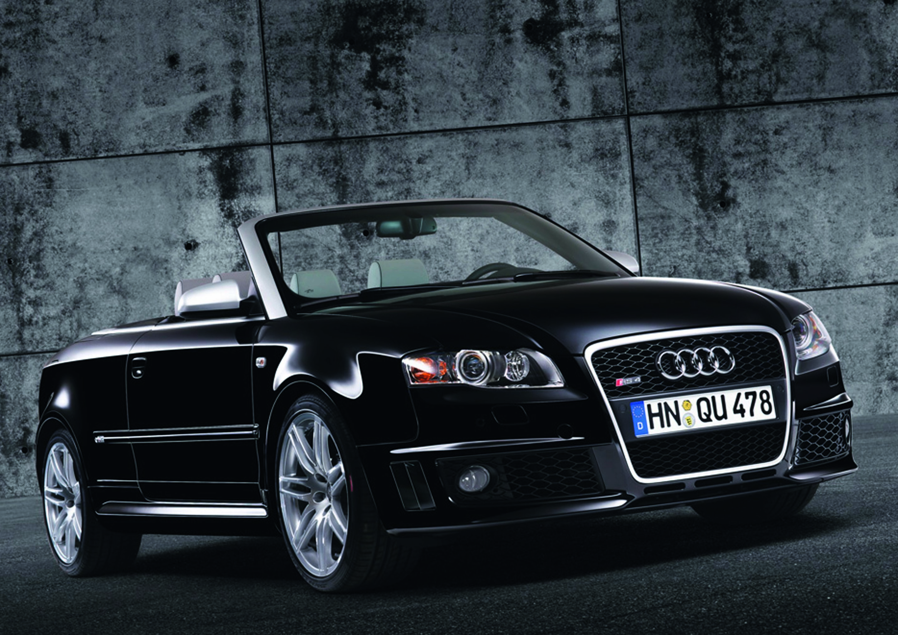 Jubiläumsmagazin Historie - Audi RS 4 Cabriolet - extreme Form von Fahrspaß