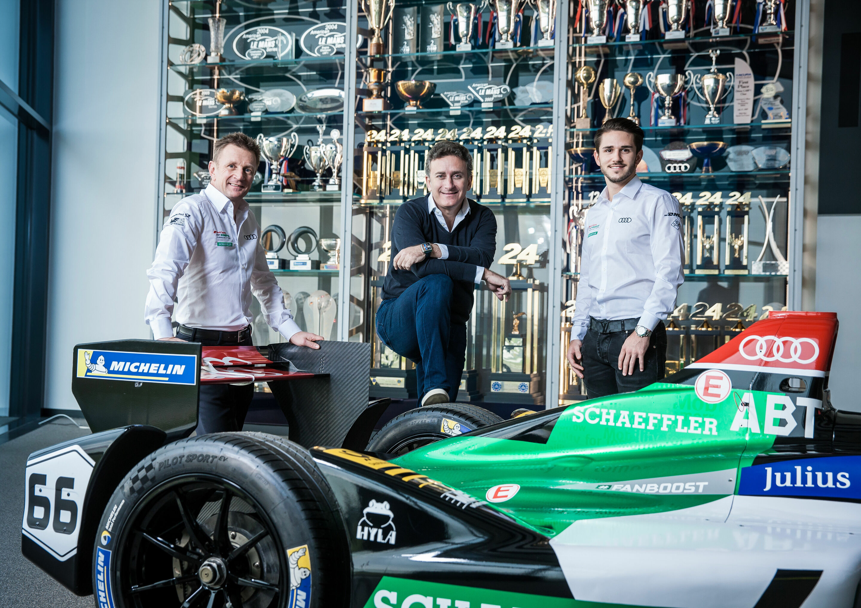 Formel E Vorbereitung Saison 4 - Allan MicNish, Alejandro Agag, Daniel Abt
