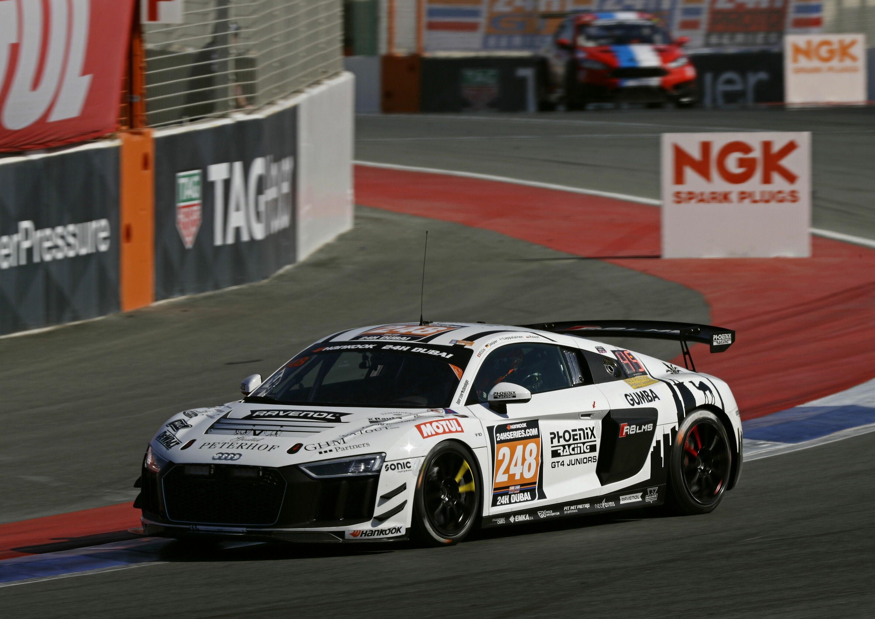 24h Dubai 2018 - Audi R8 LMS GT 248 (Phoenix Racing), Philip Ellis/John-Louis Jasper/Joonas Lappalainen/Gosia Rdest
