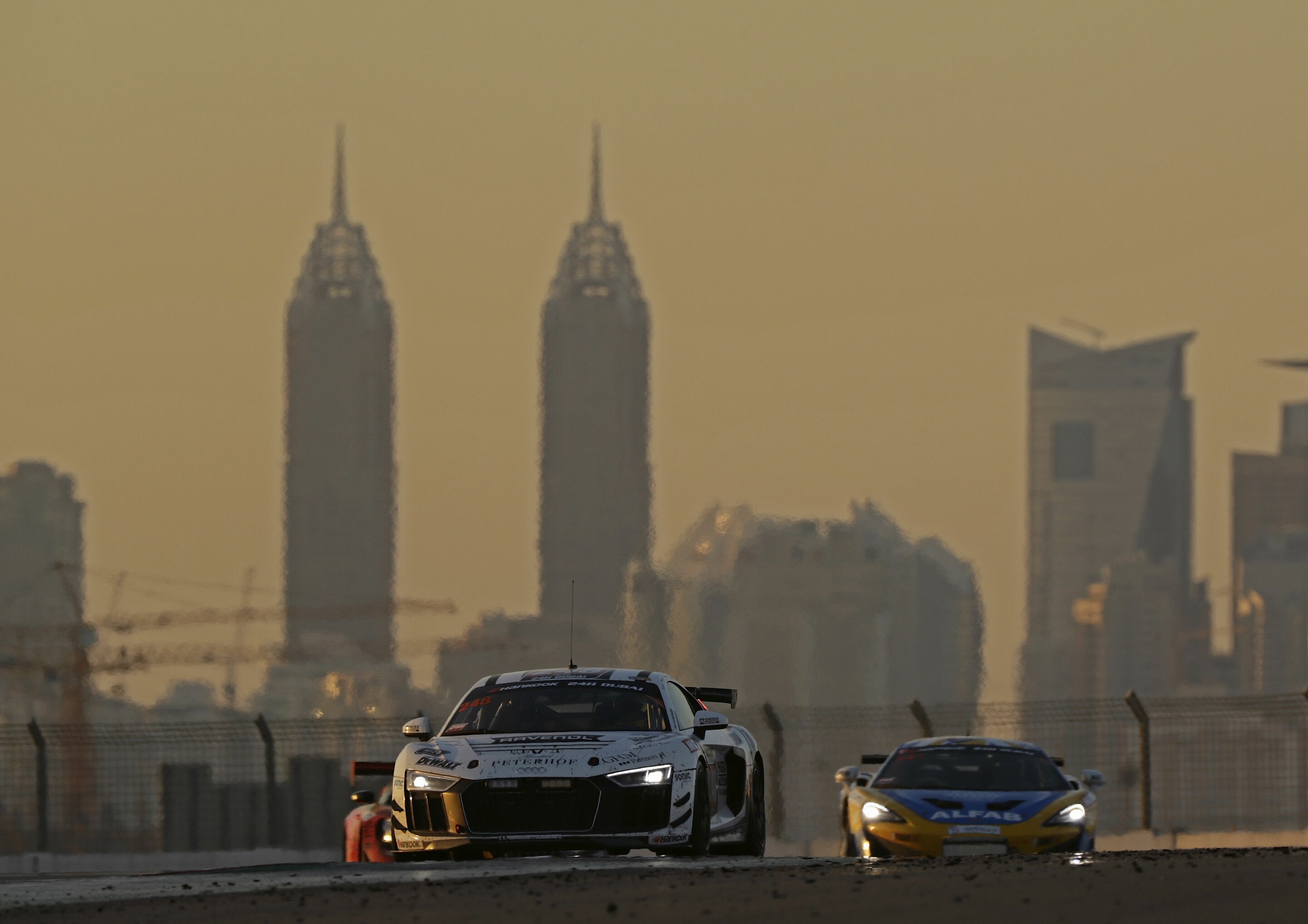 24h Dubai 2018 - Audi R8 LMS GT 248 (Phoenix Racing), Philip Ellis/John-Louis Jasper/Joonas Lappalainen/Gosia Rdest