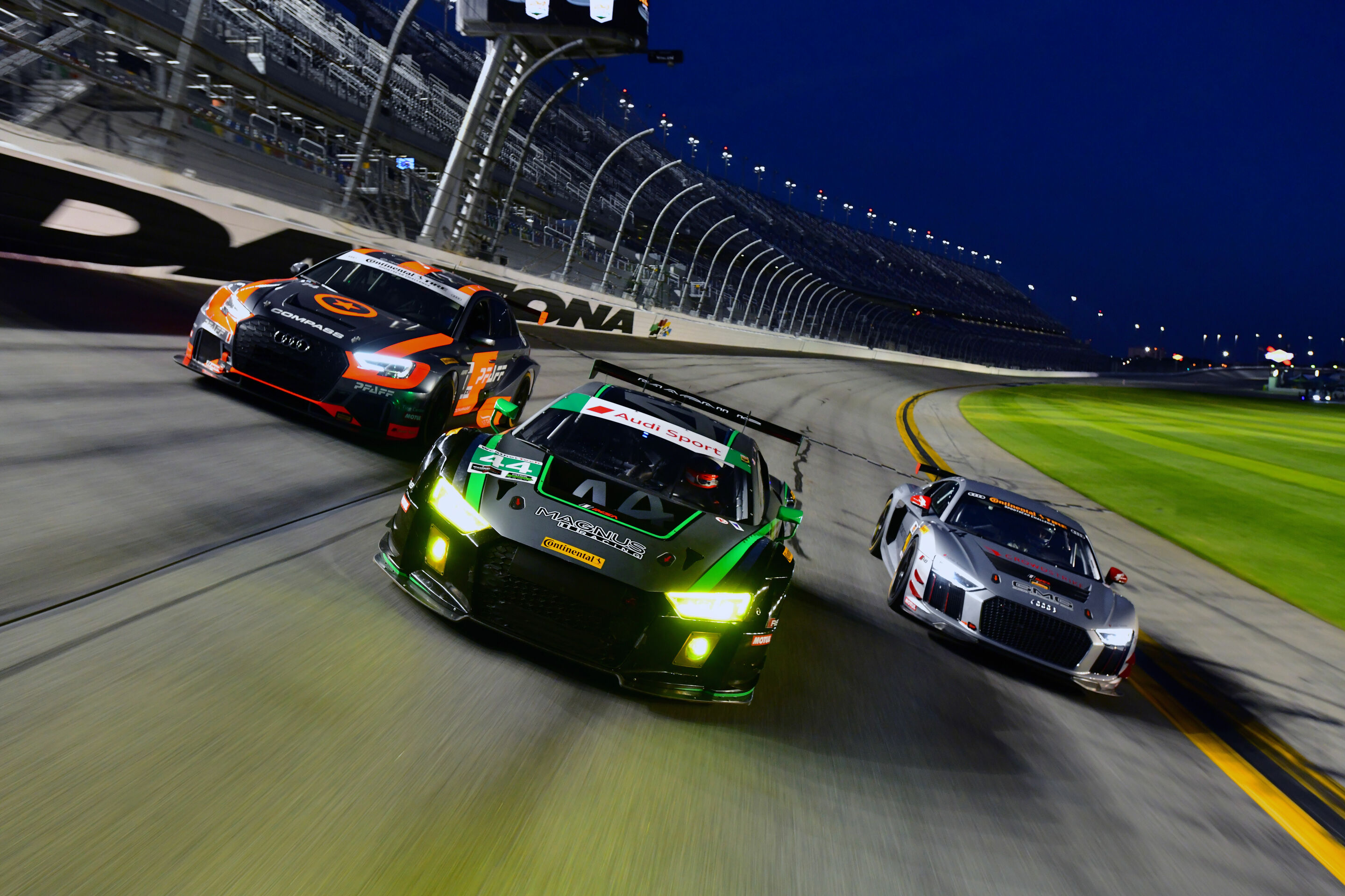 24h Daytona 2018 - Audi RS 3 LMS #74 (Compass Racing), Rodrigo Sales/Kuno Wittmer; Audi R8 LMS #44 (Magnus Racing), Andrew Davis/Andy Lally/John Potter/Markus Winkelhock; Audi R8 LMS GT4 #14 (GMG Racing), Andrew Davis/George Kurtz/James Sofronas