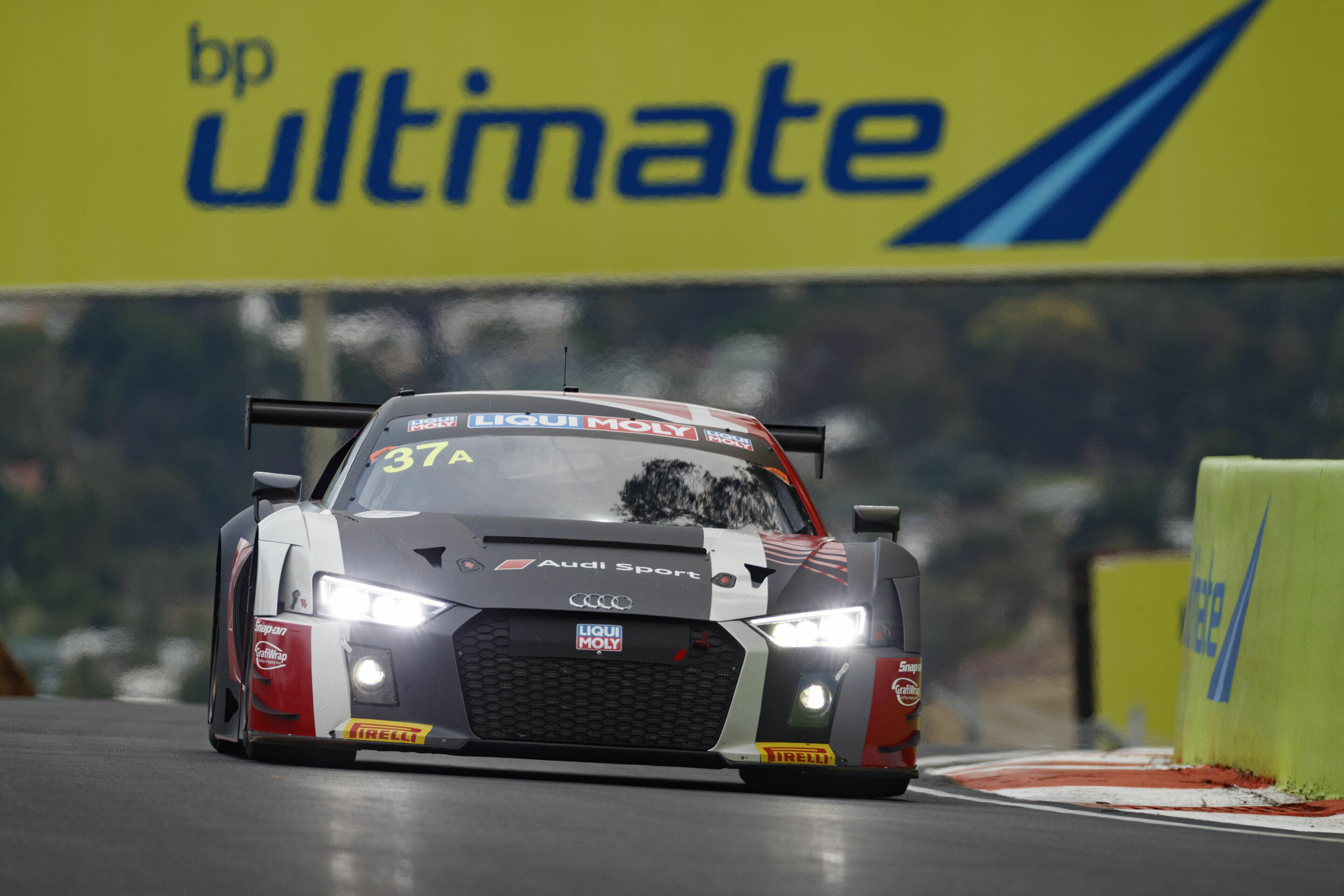 12h Bathurst 2018 - Audi R8 LMS #37 (Audi Sport Team WRT), Robin Frijns/Stuart Leonard/Dries Vanthoor