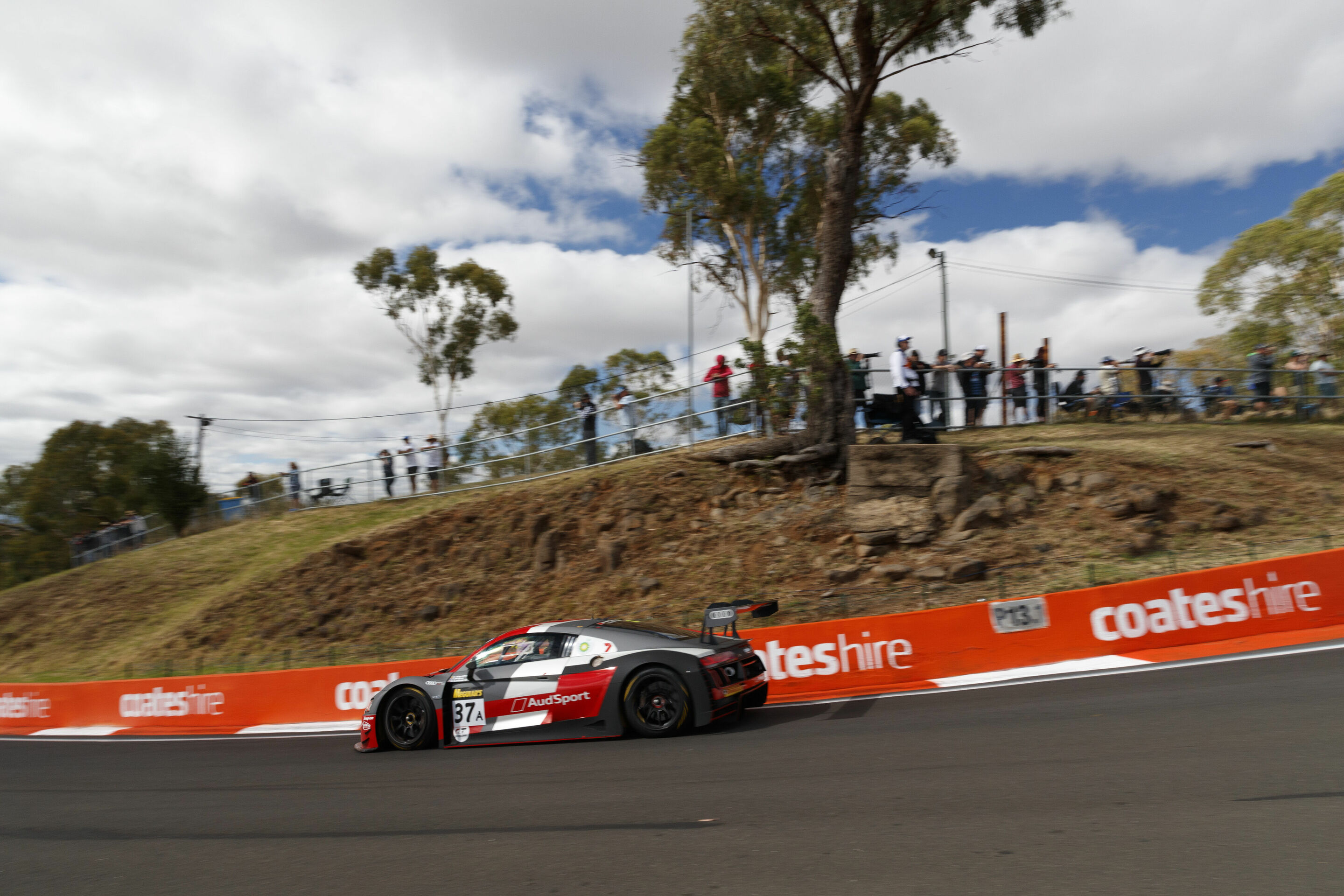 12h Bathurst - Audi R8 LMS #37 (Audi Sport Team WRT), Robin Frijns/Stuart Leonard/Dries Vanthoor