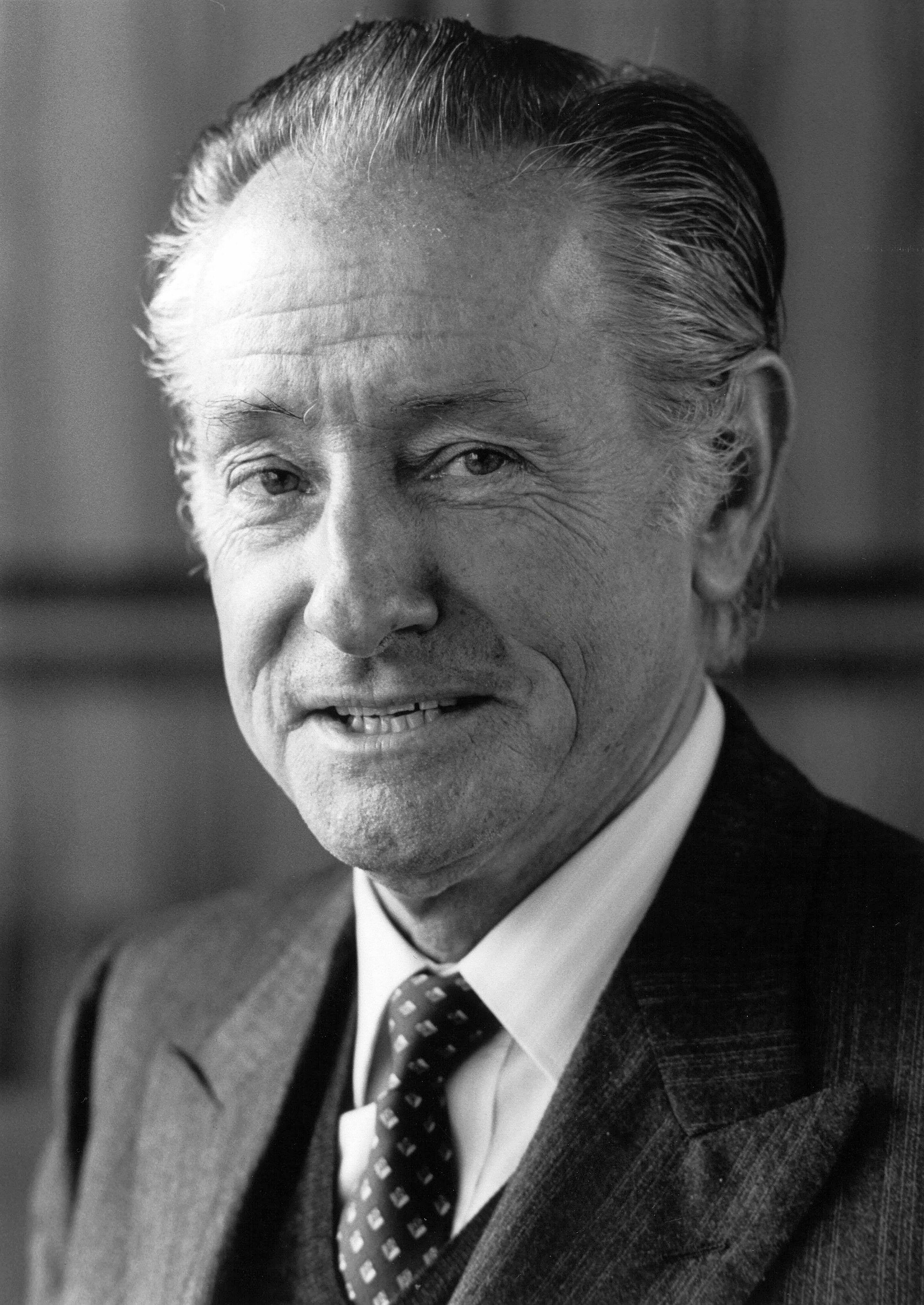 Senator Dr. Wolfgang R. Habbel gestorben - Senator Dr. Wolfgang R. Habbel, ehemaliger Vorstandsvorsitzender der Audi NSU Auto Union AG, Vorgängergesellschaft der AUDI AG, ist - wie jetzt bekannt wurde - am vergangenen Freitag im Alter von 90 Jahren in...