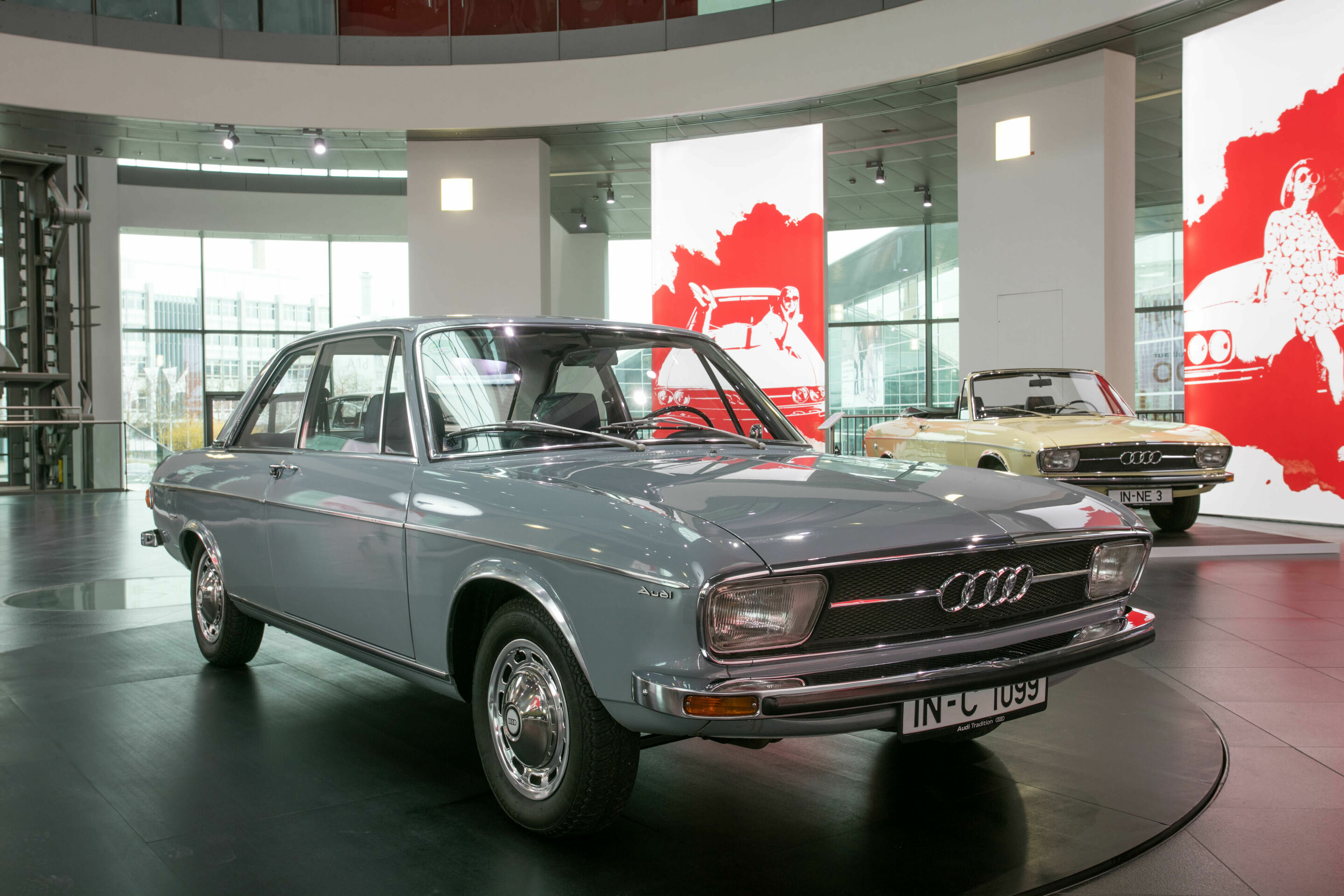 "From 0 to 100" at Audi museum mobile - From 0 to 100