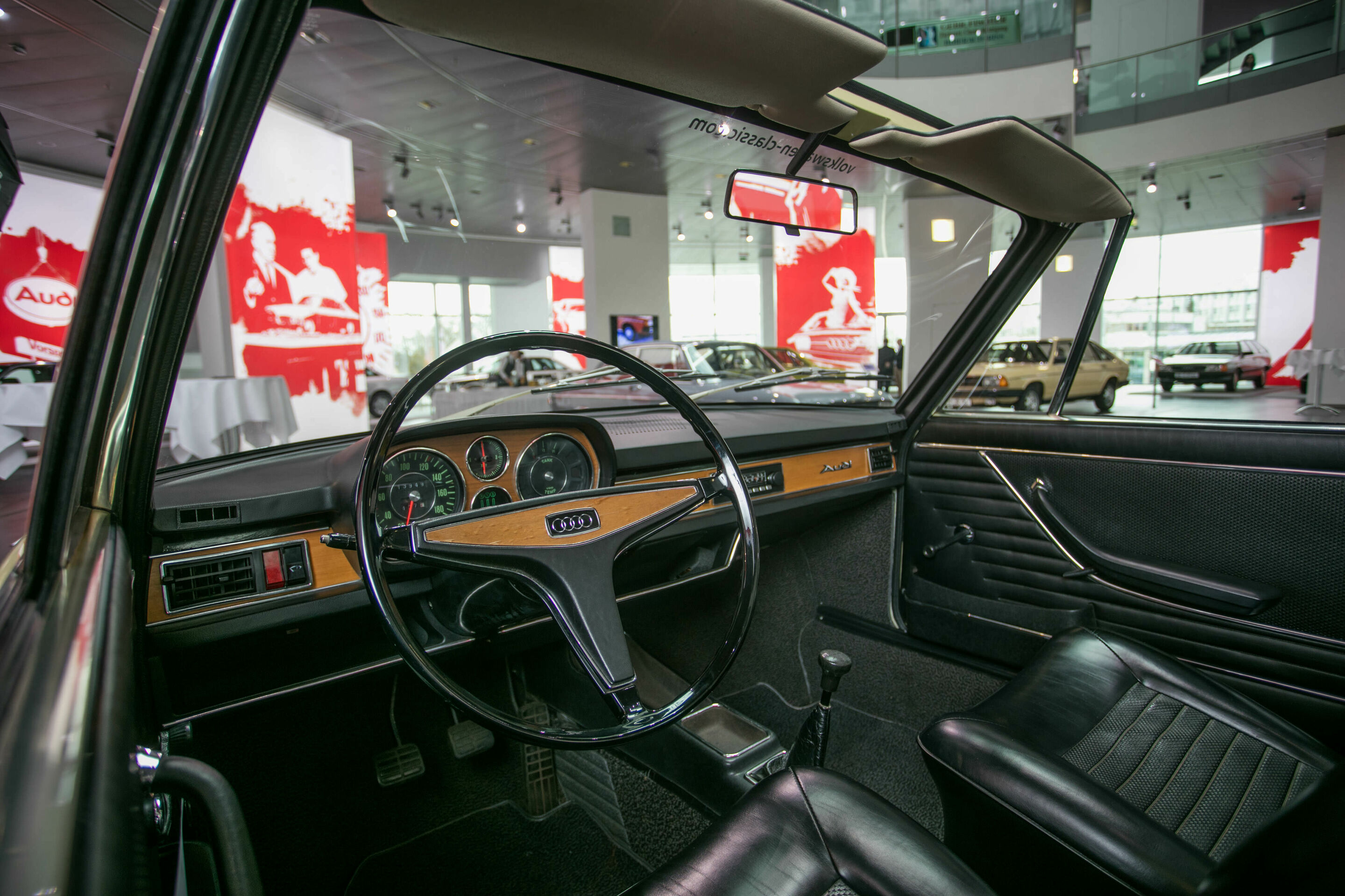 "From 0 to 100" at Audi museum mobile - From 0 to 100