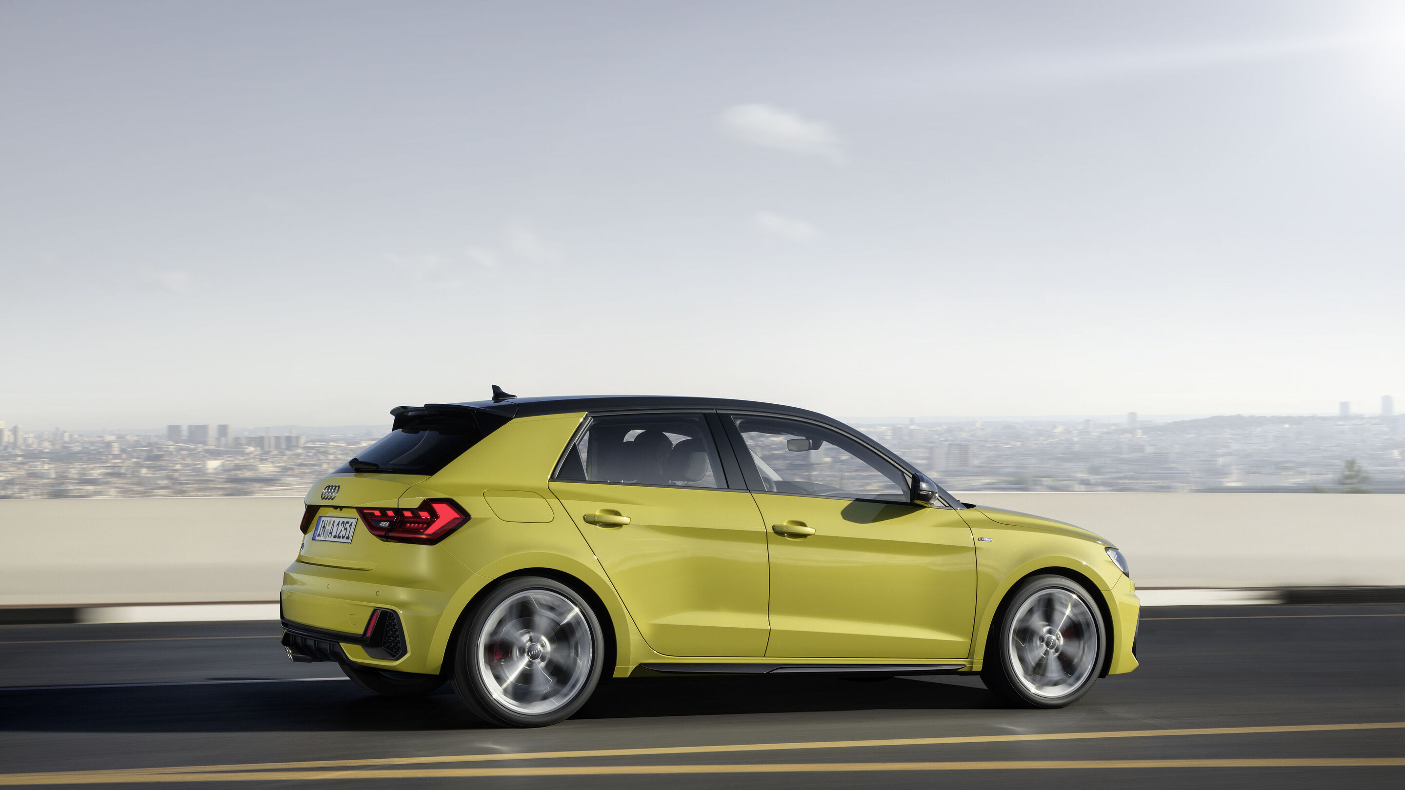 Audi A1 Sportback (until 2026) - Dynamic  photo
Colour: Python Yellow