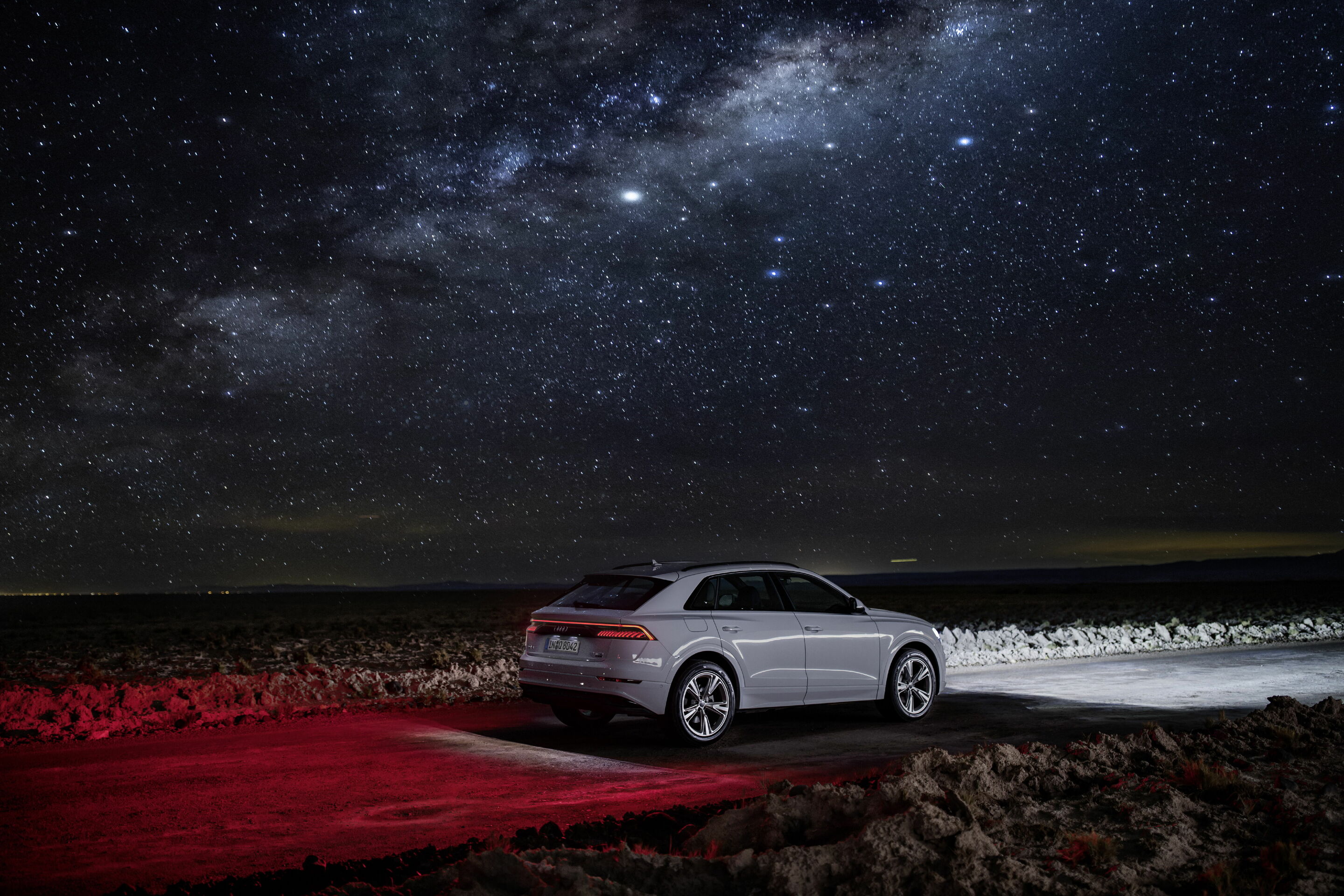 Audi Q8 - Static photo,
Colour: Glacier white