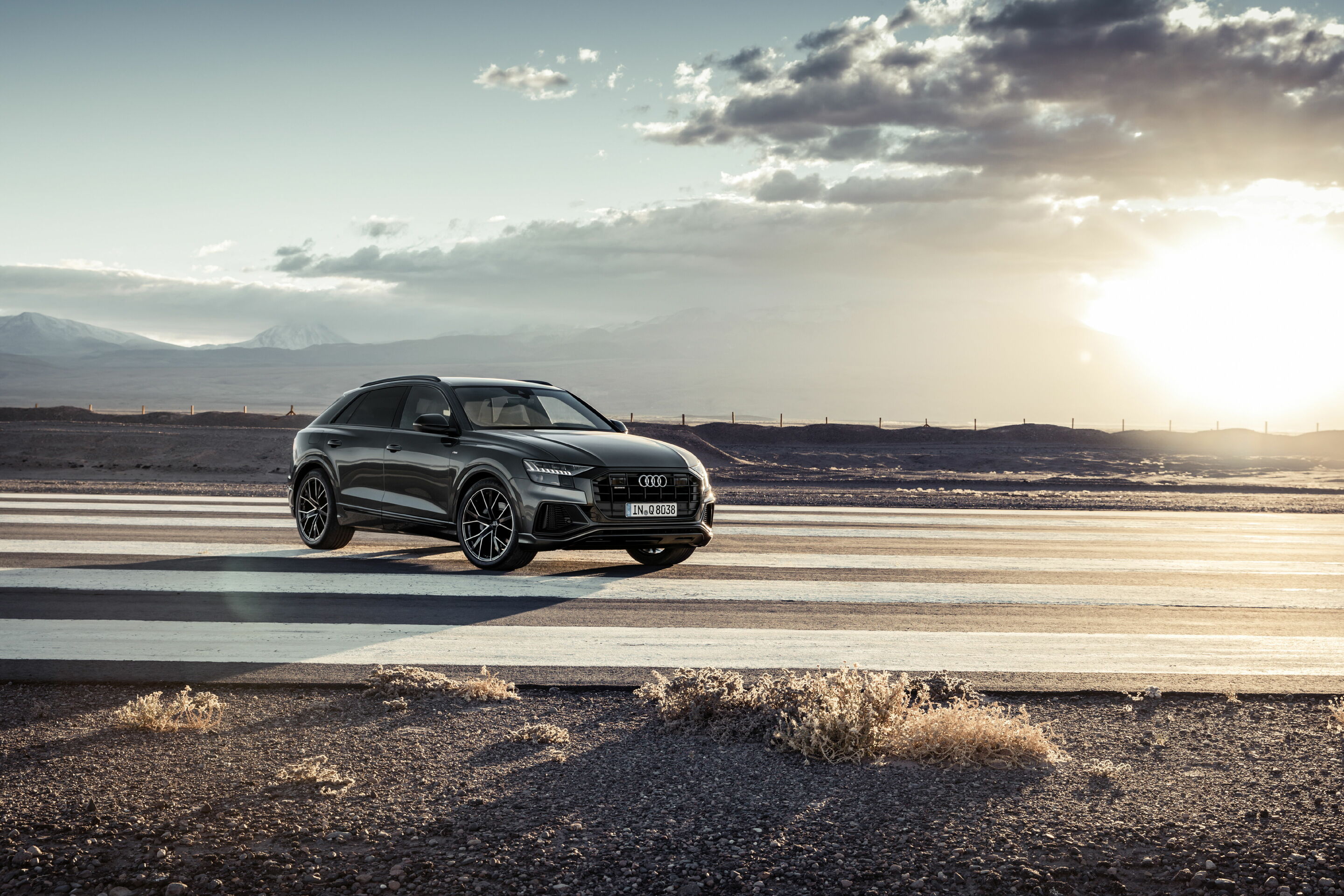 Audi Q8 - Standaufnahme,
Farbe: Daytonagrau