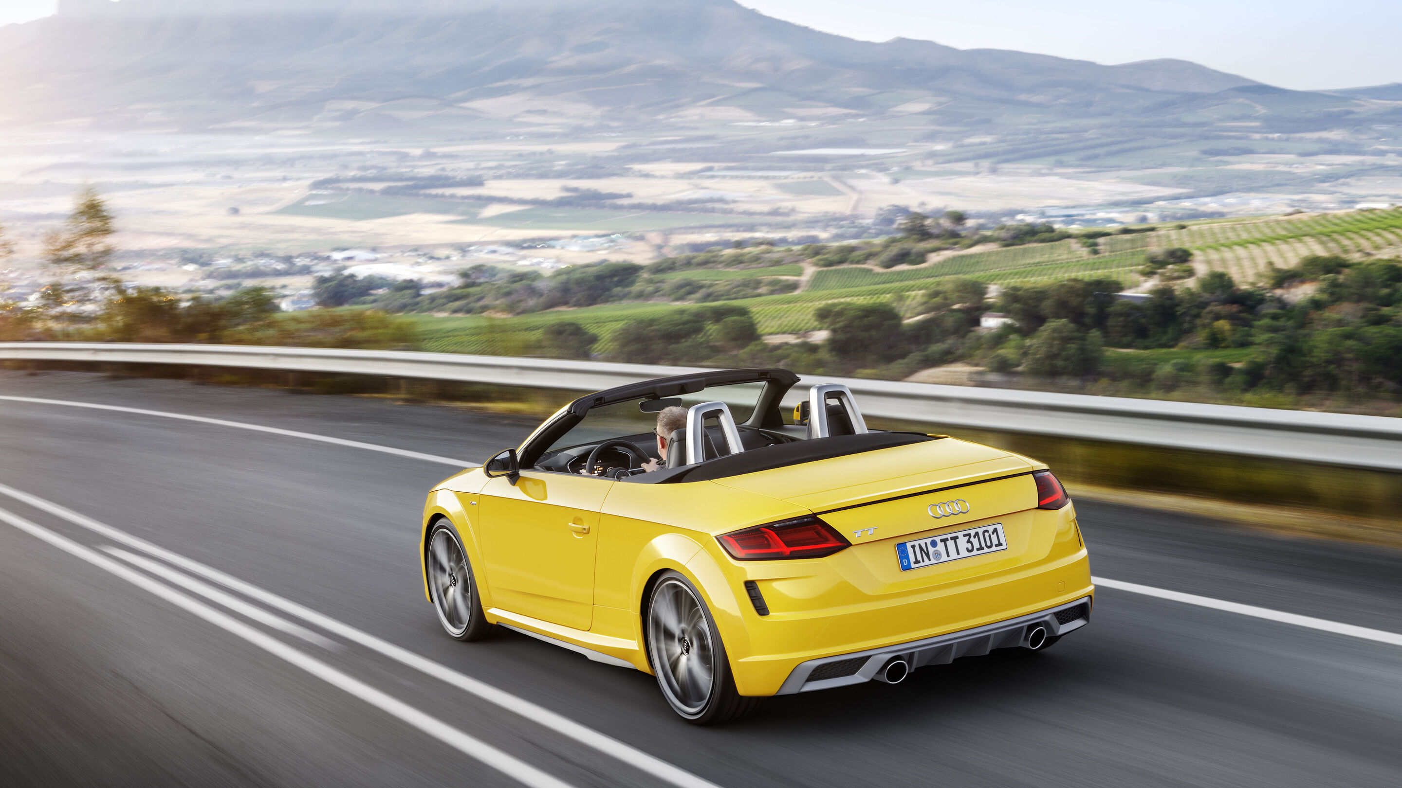 Audi TT Roadster (until 2023) - Dynamic photo,
Colour: Vegas yellow