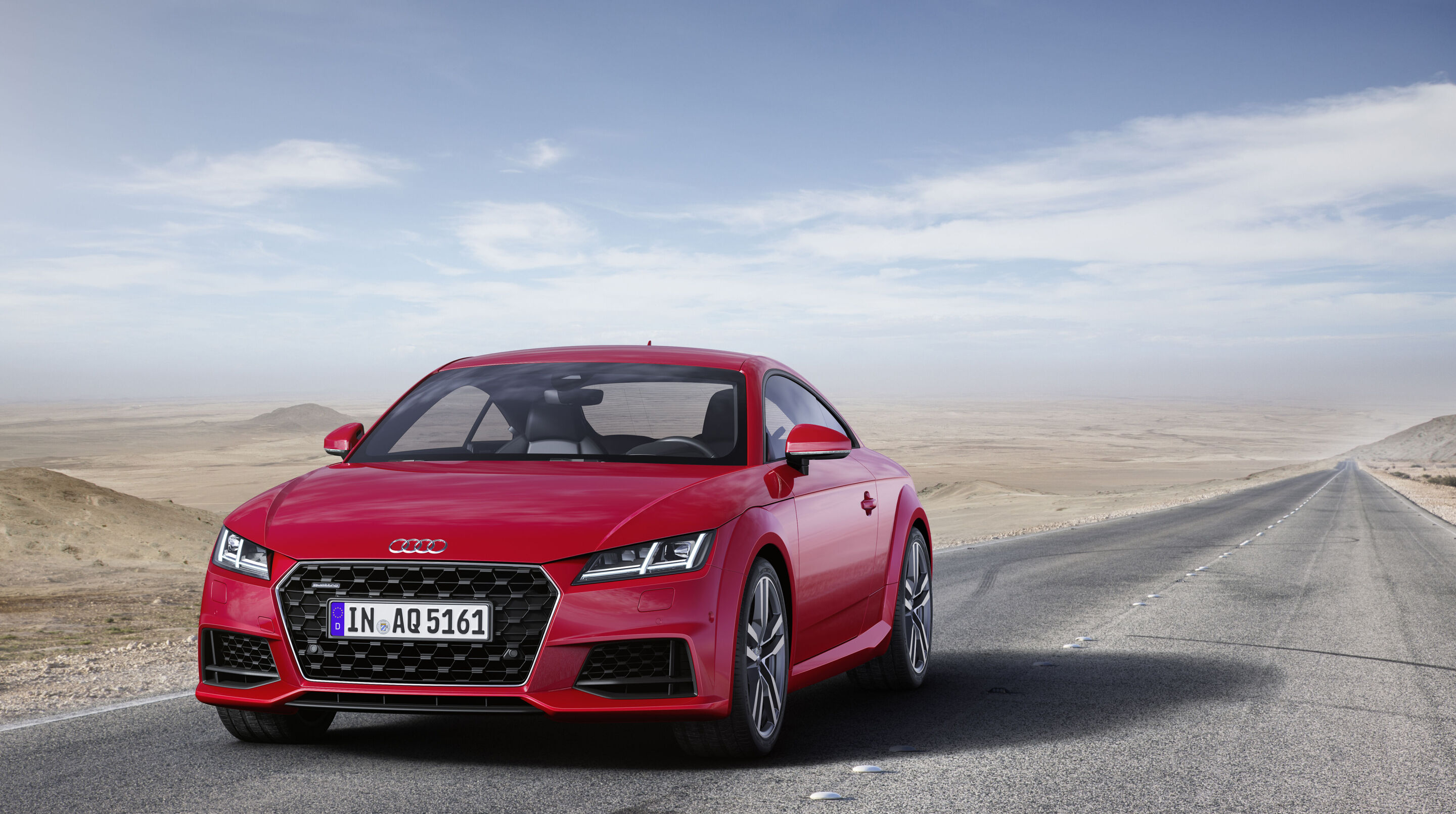 Audi TT Coupé (until 2023) - Static photo,
Colour: Tango red