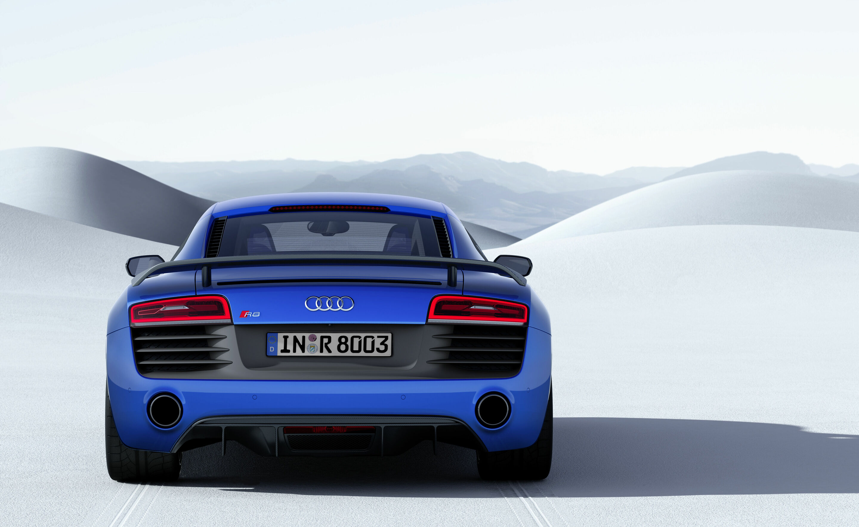 Audi R8 LMX - Static photo 

Colour: in crystal effect paint finish Ara Blue