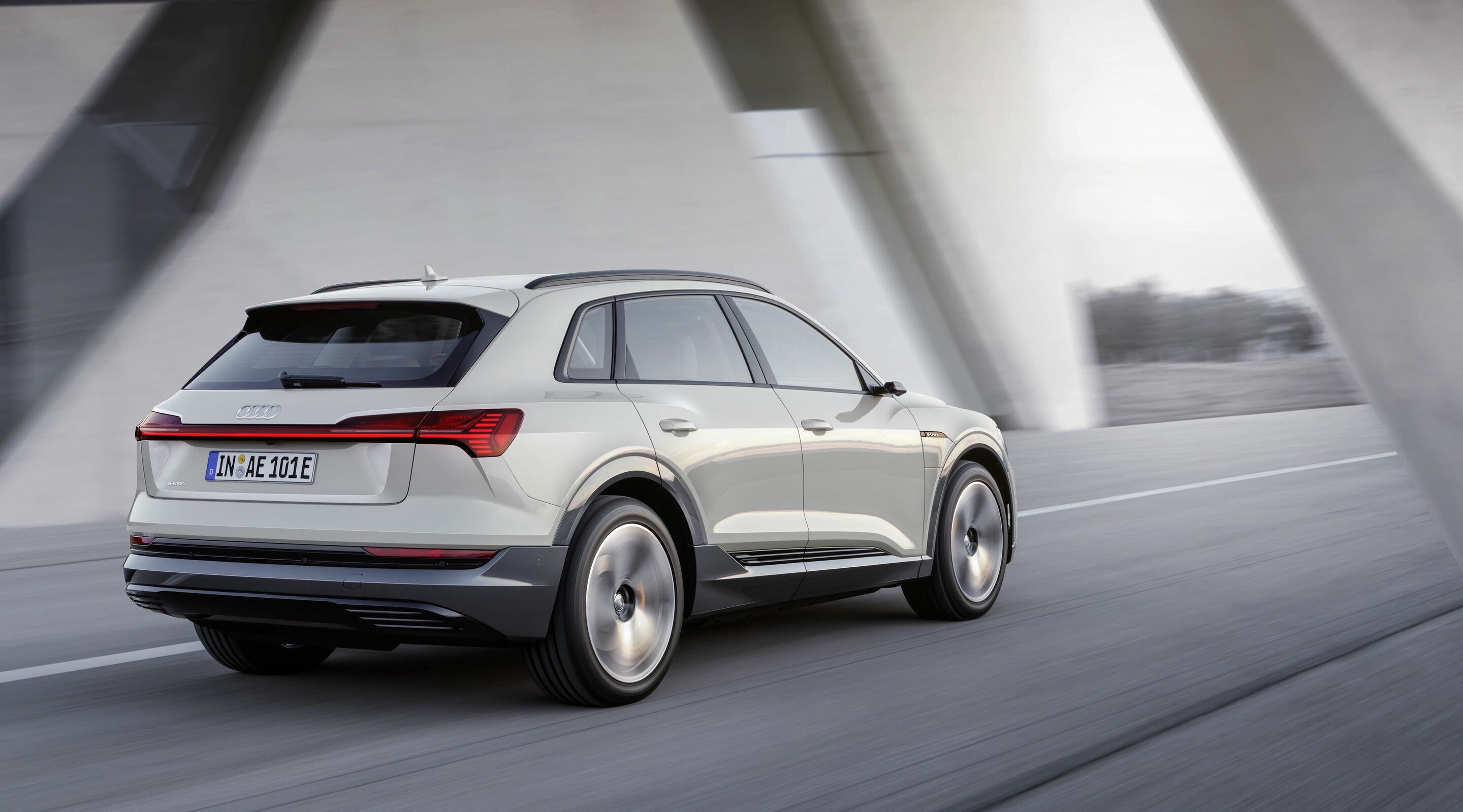 Audi e-tron - Audi e-tron
