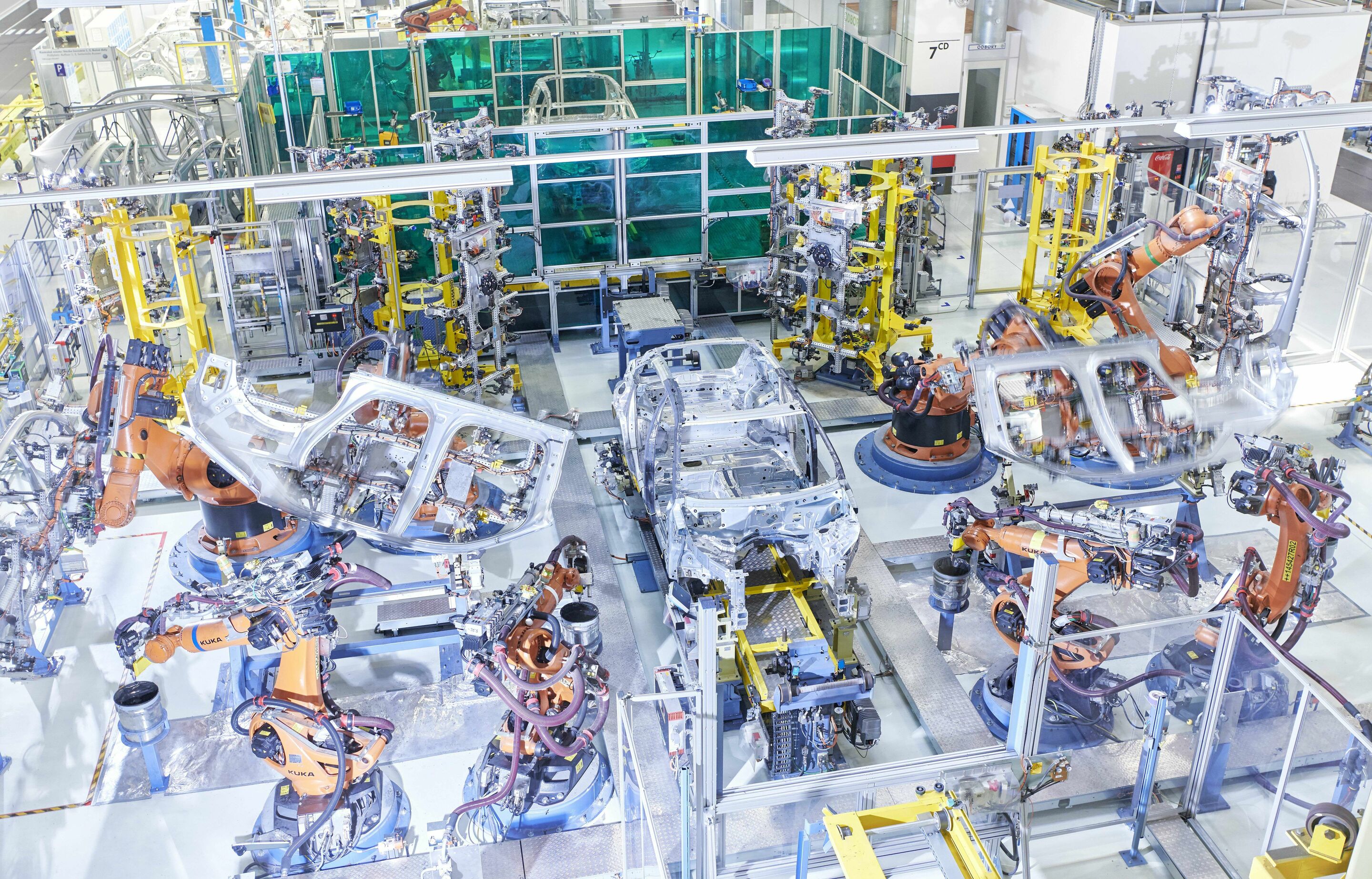 Audi Site Bratislava - Production of the Audi Q8: Body shop