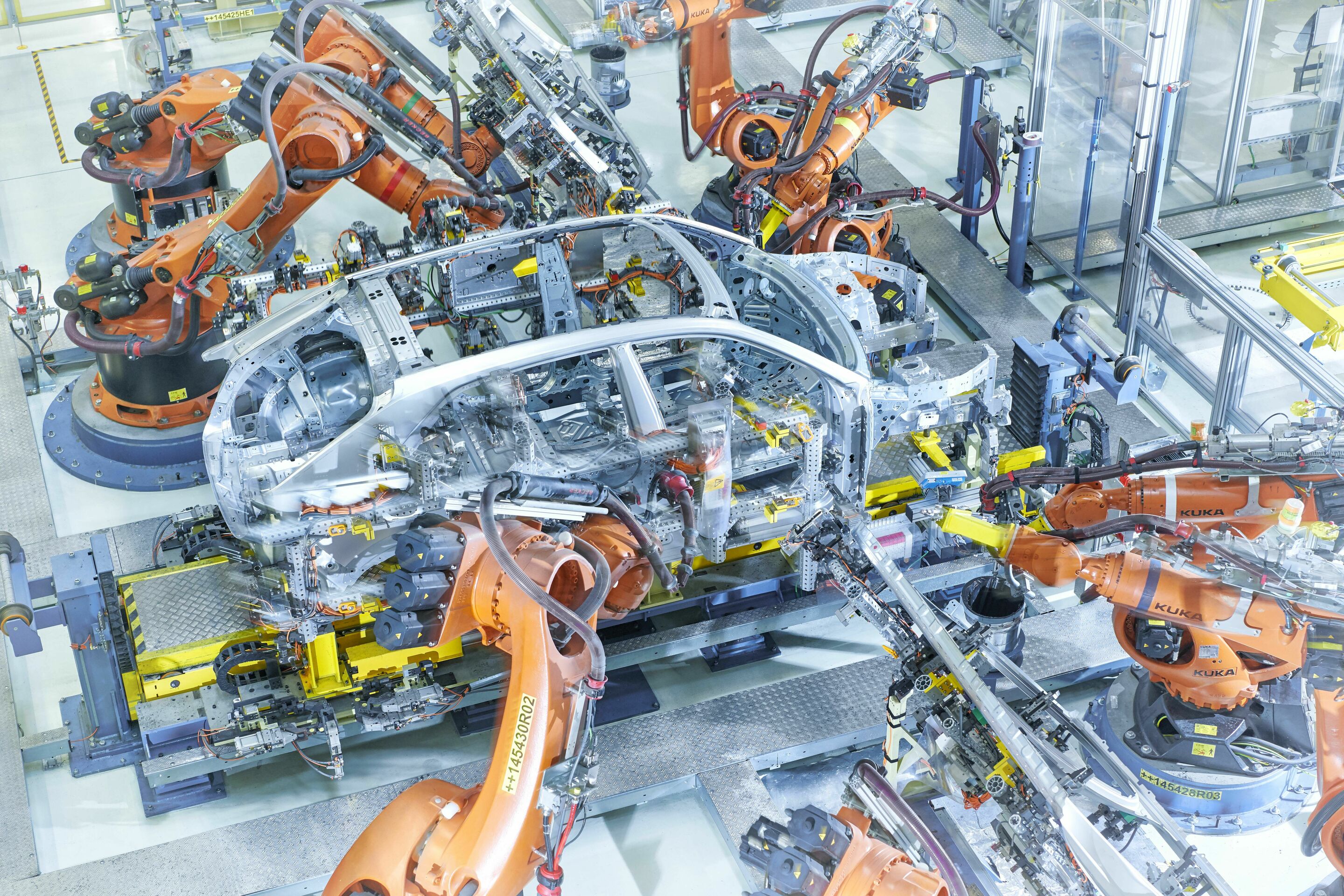 Audi Site Bratislava - Production of the Audi Q8: Body shop