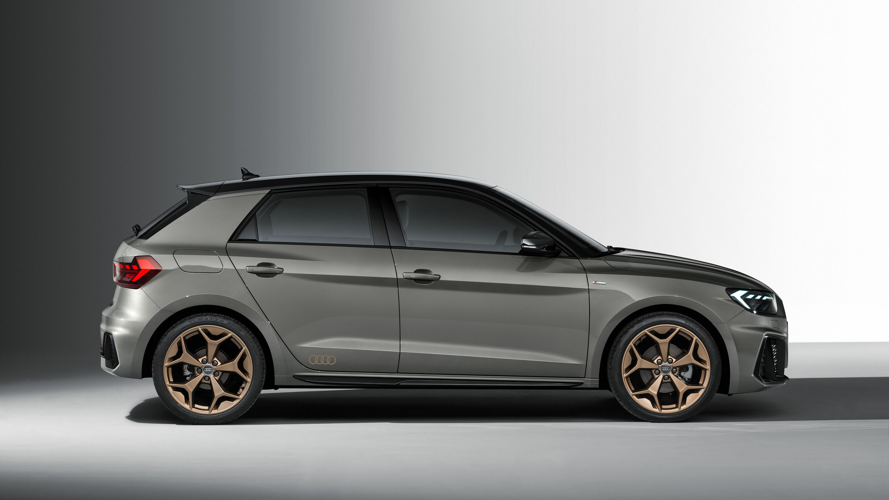 Audi A1 Sportback - Static photo 
Colour: Chronos Grey