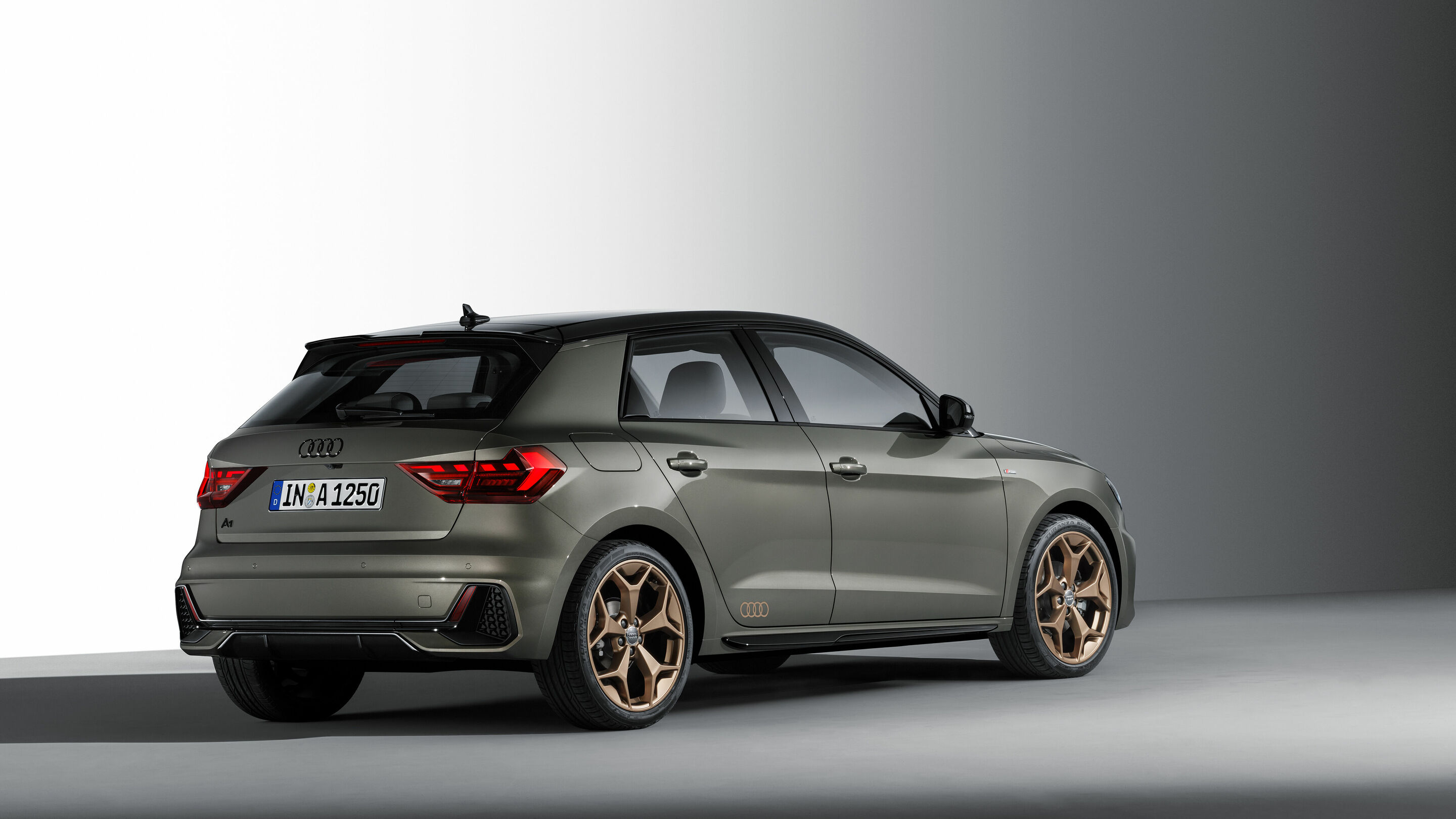 Audi A1 Sportback - Standaufnahme 
Farbe: Chronosgrau