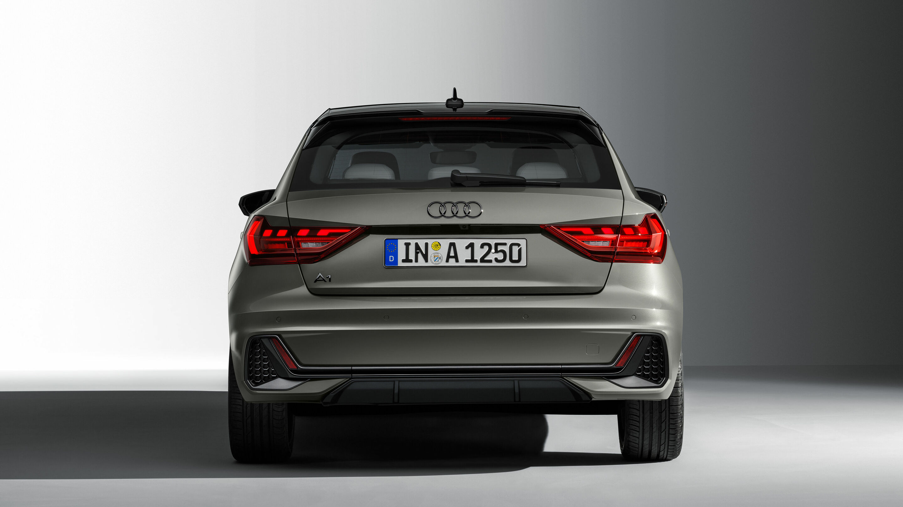 Audi A1 Sportback - Standaufnahme 
Farbe: Chronosgrau