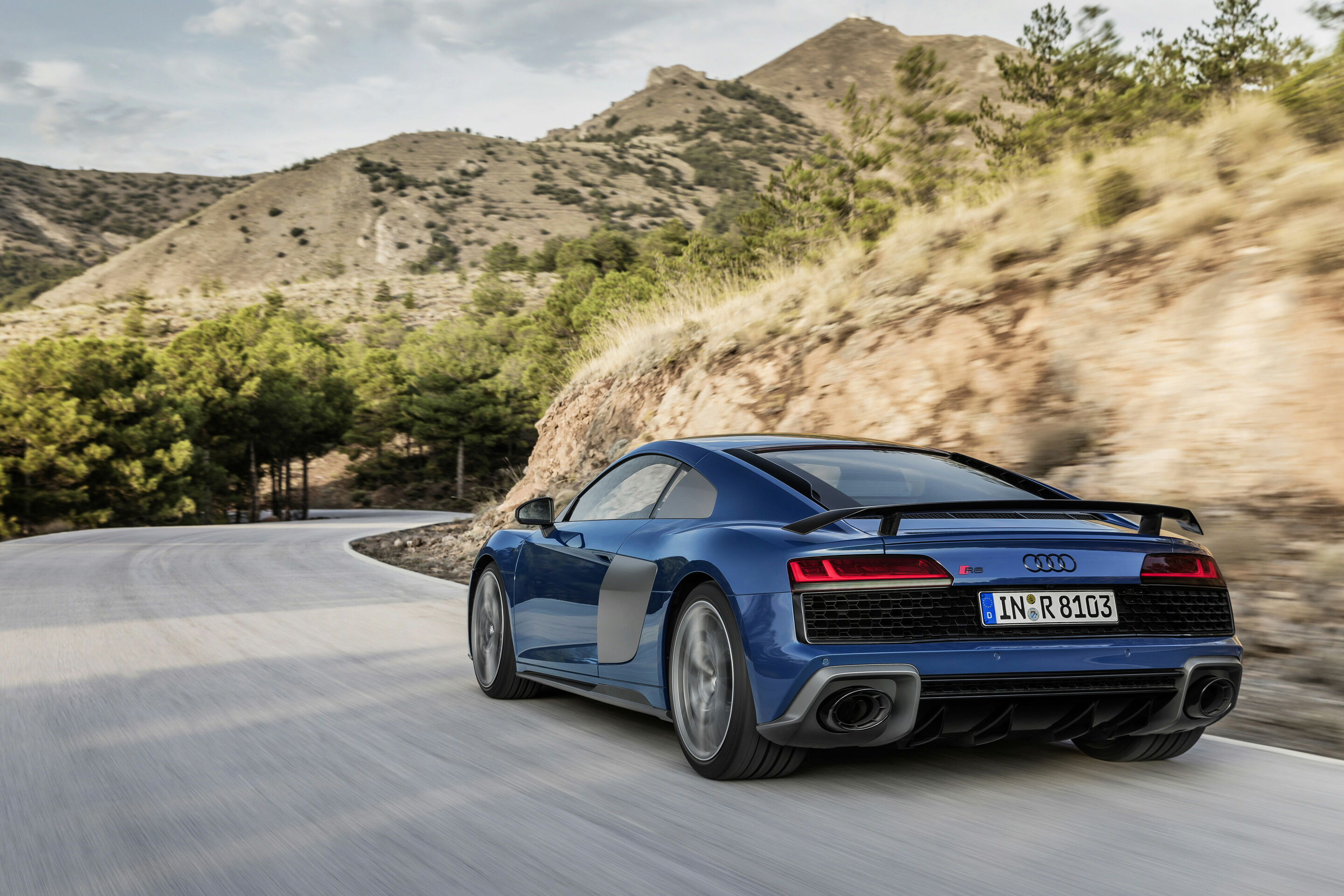 Audi R8 Coupé V10 performance quattro - Fahraufnahme
Farbe: Ascariblau metallic