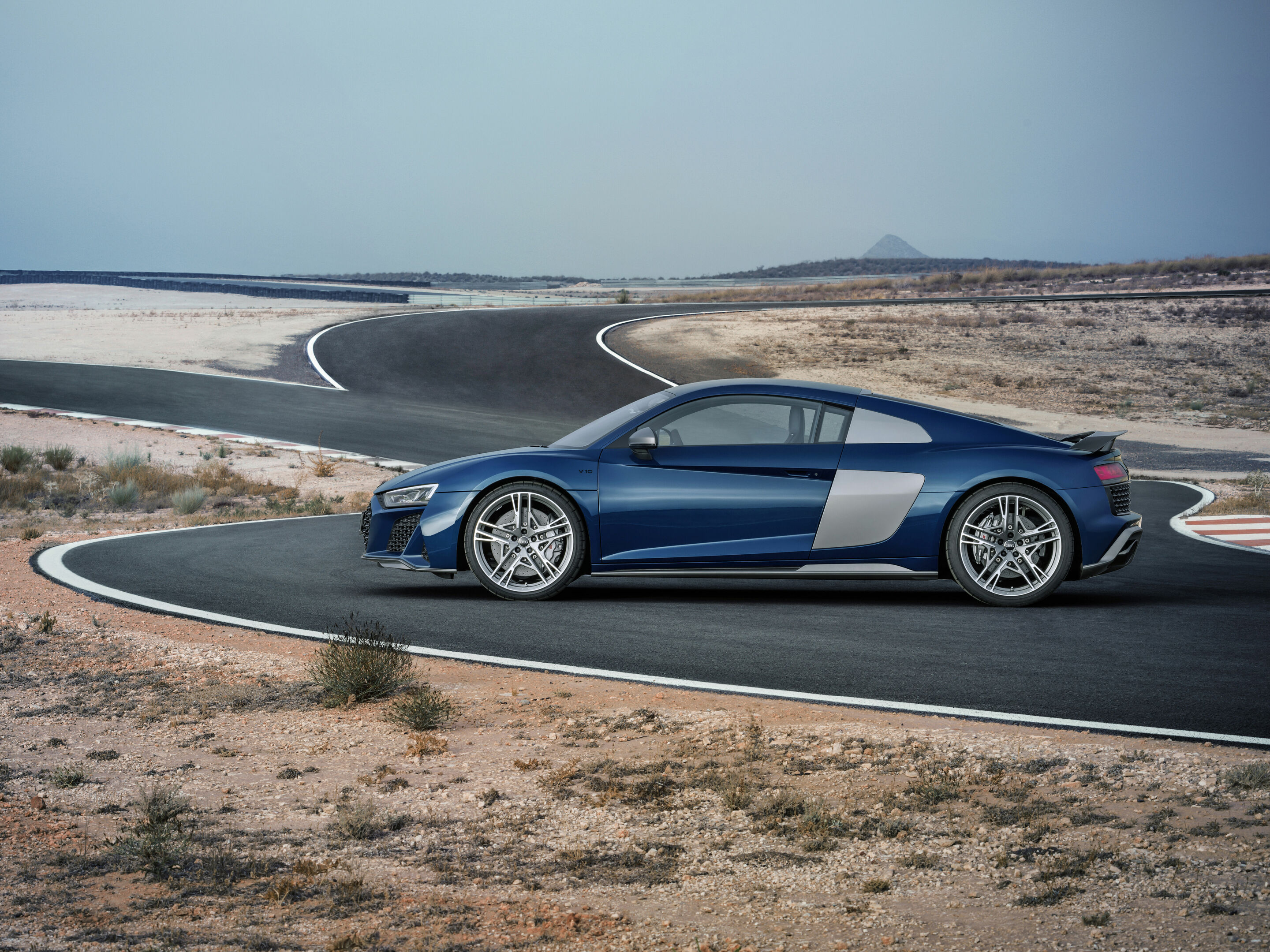 Audi R8 Coupé V10 performance quattro - Static Photo
Colour: Ascari Blue metallic