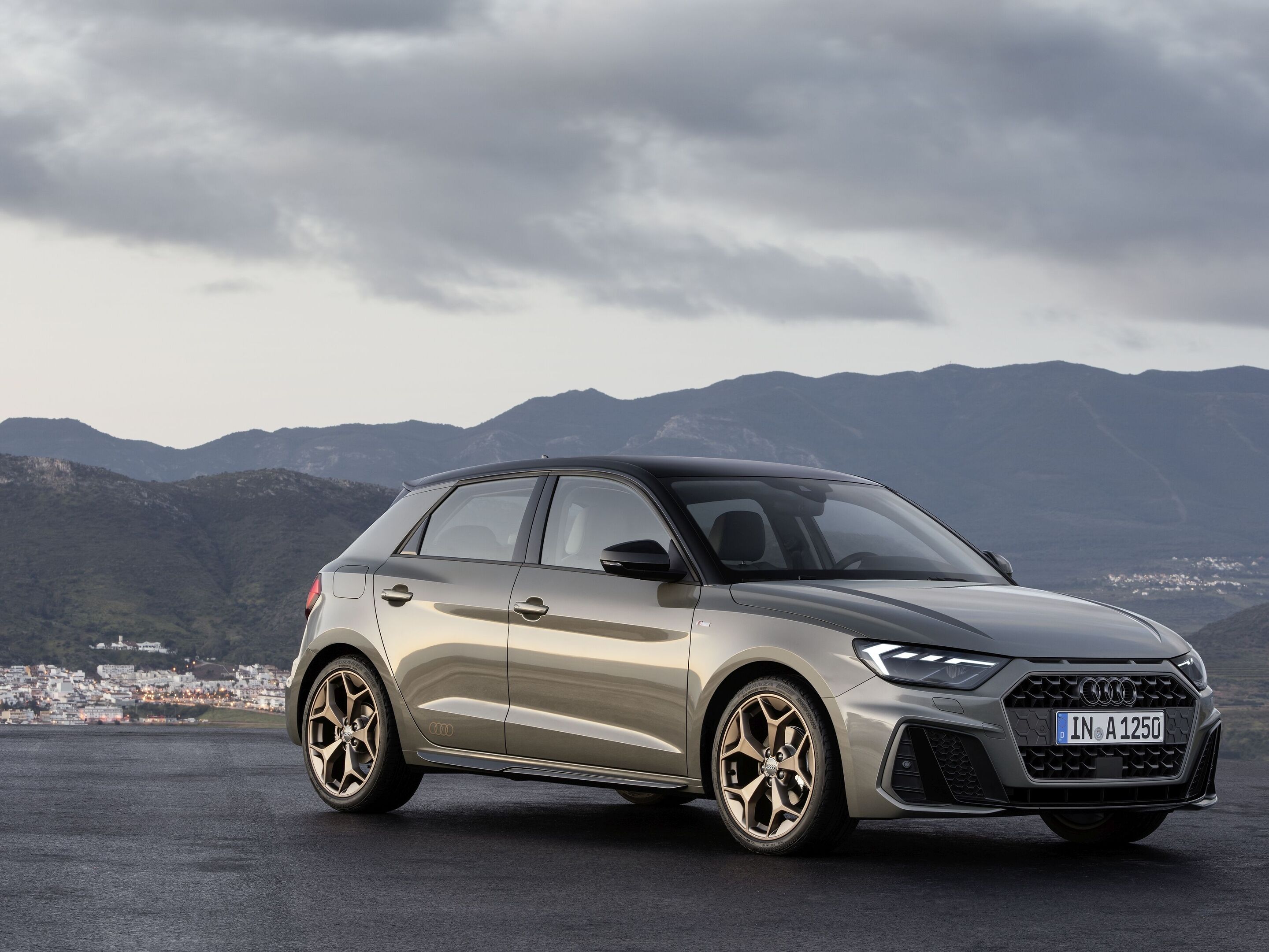 Audi A1 Sportback (until 2026) - Static photo
Colour: Chronos Grey