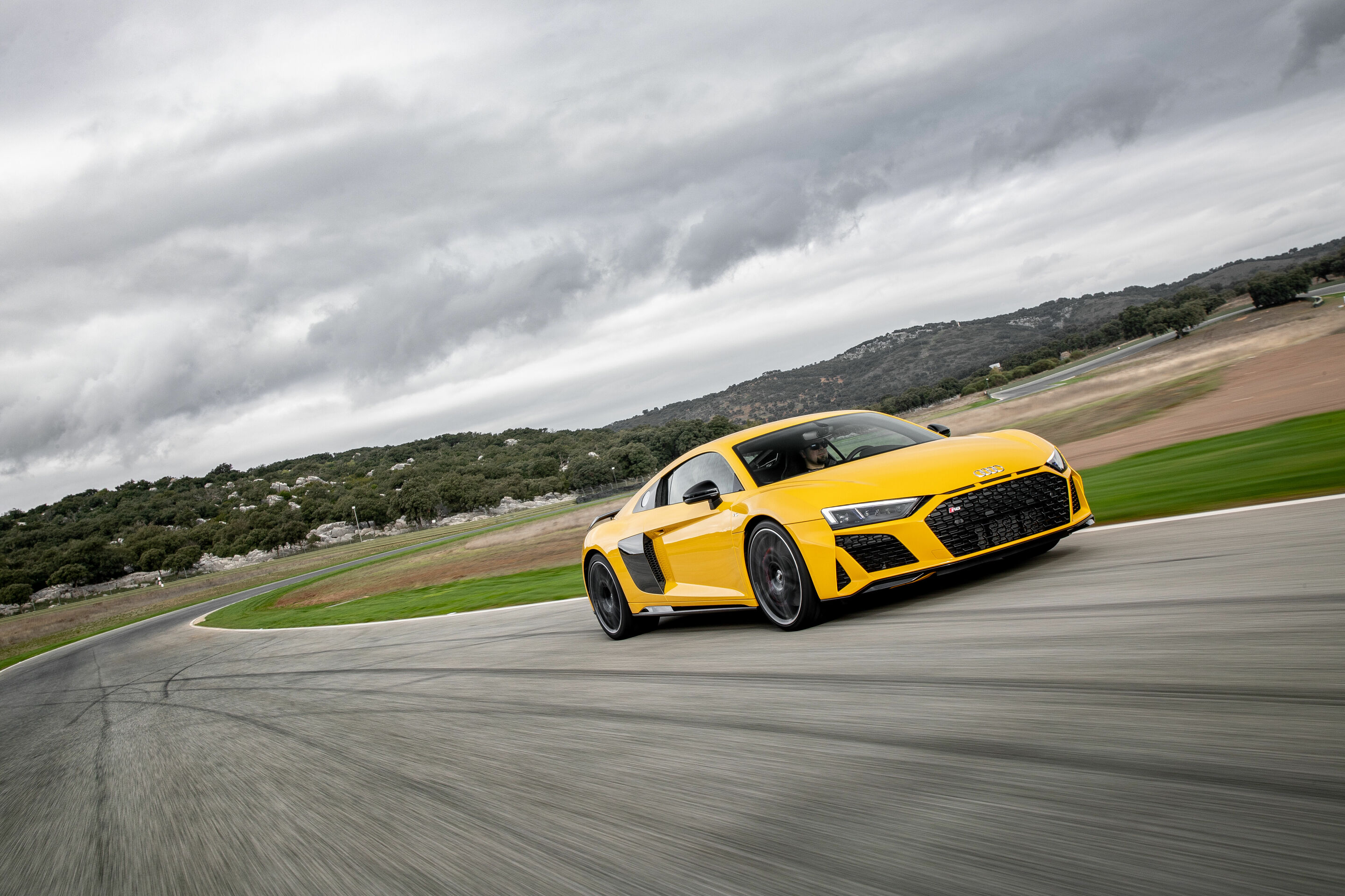 Audi R8 Coupé V10 performance quattro - Dynamic Photo 
Colour: Vegas yellow