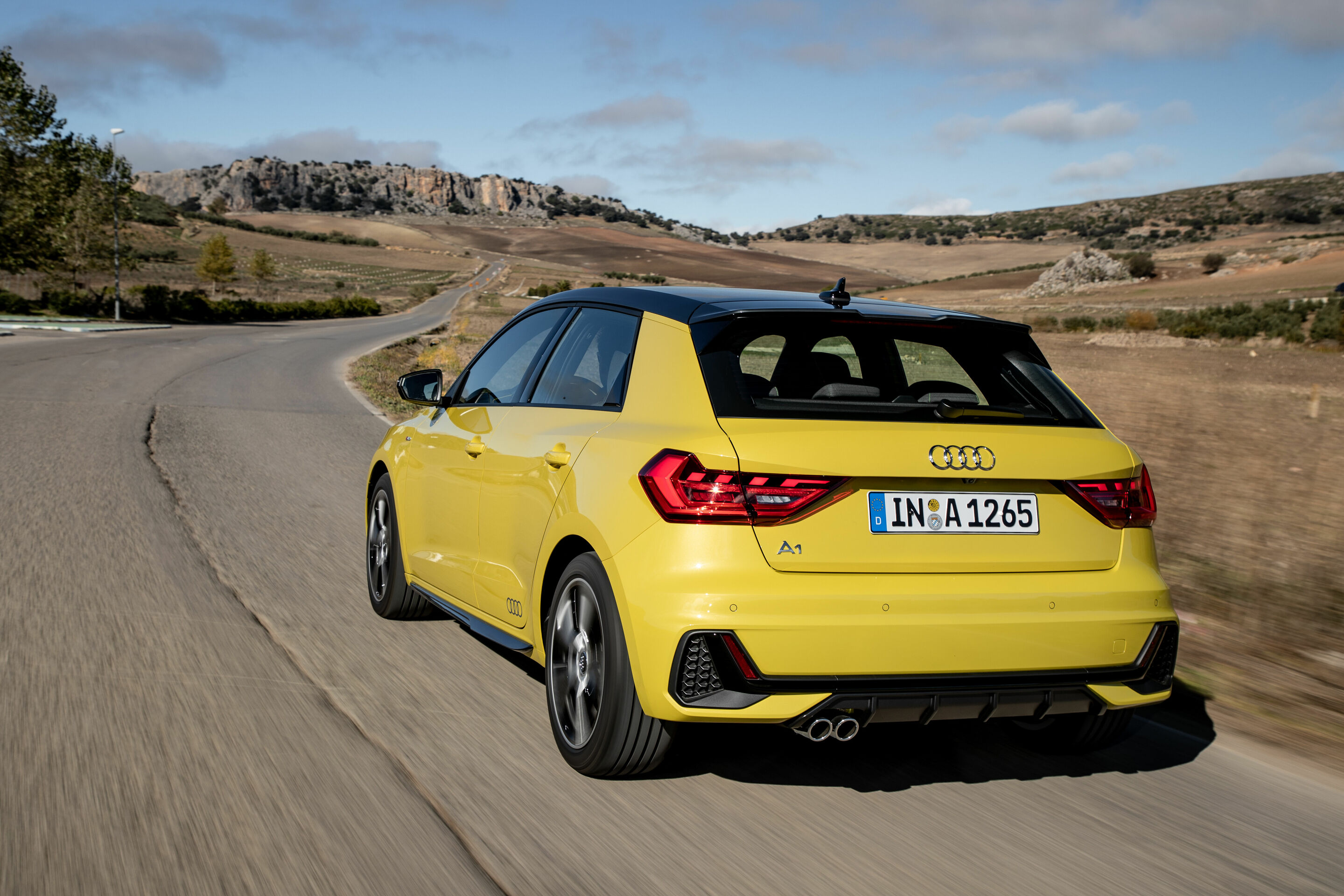 Audi A1 Sportback - Fahraufnahme 
Farbe: Pythongelb