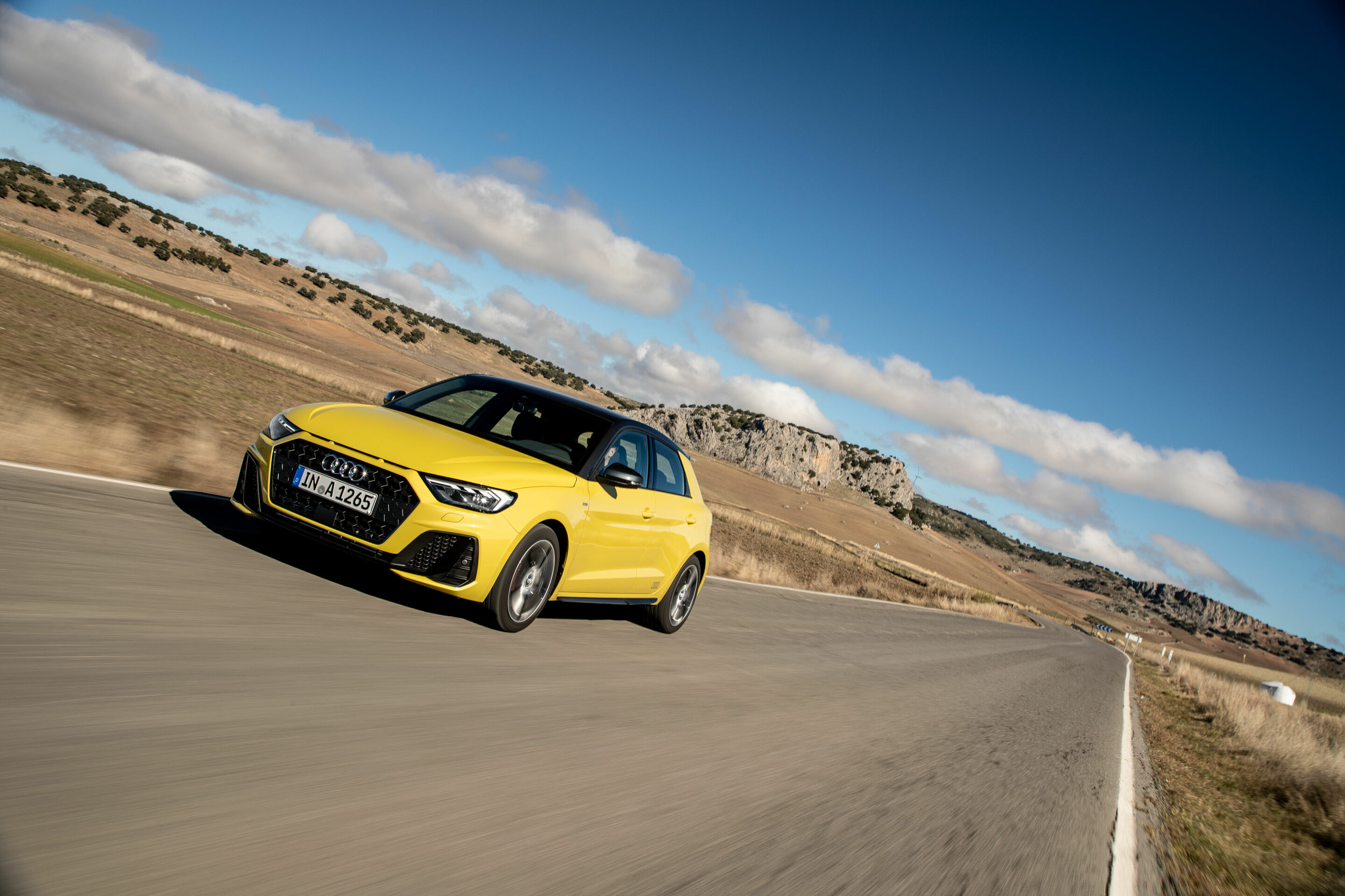 Audi A1 Sportback - Fahraufnahme 
Farbe: Pythongelb