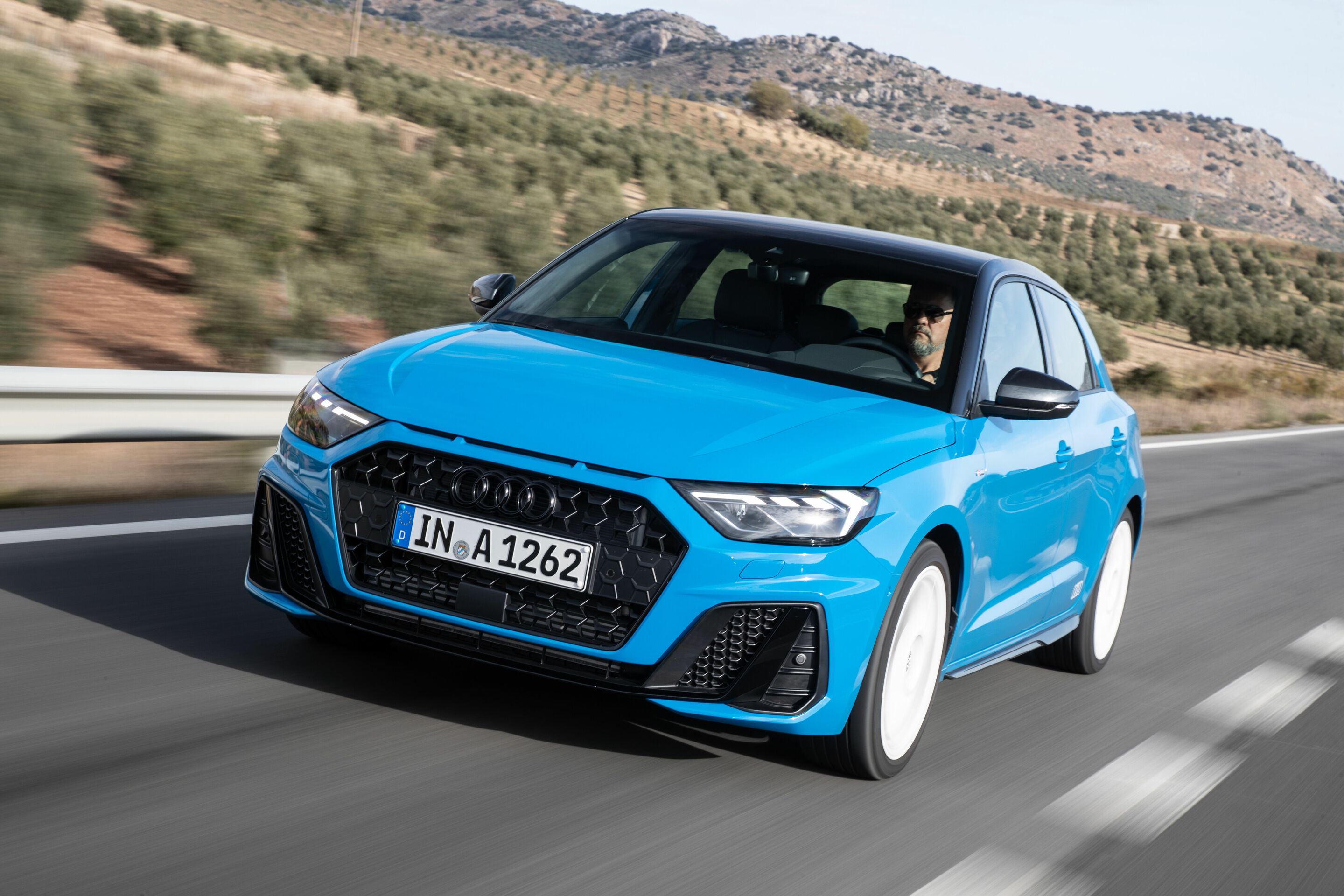 Audi A1 Sportback - Fahraufnahme 
Farbe: Turboblau