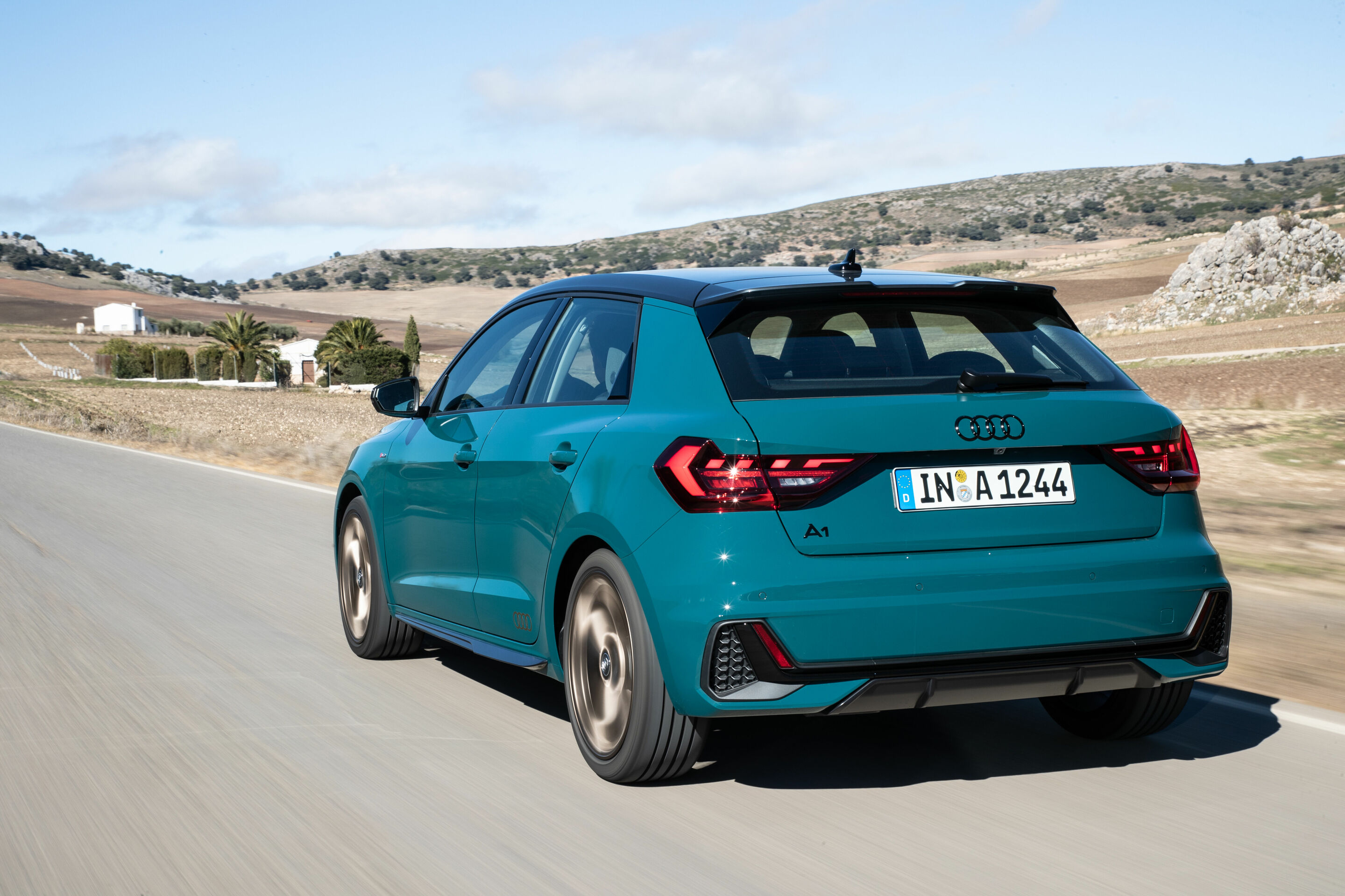Audi A1 Sportback - Fahraufnahme 
Farbe: Tiomangrün
