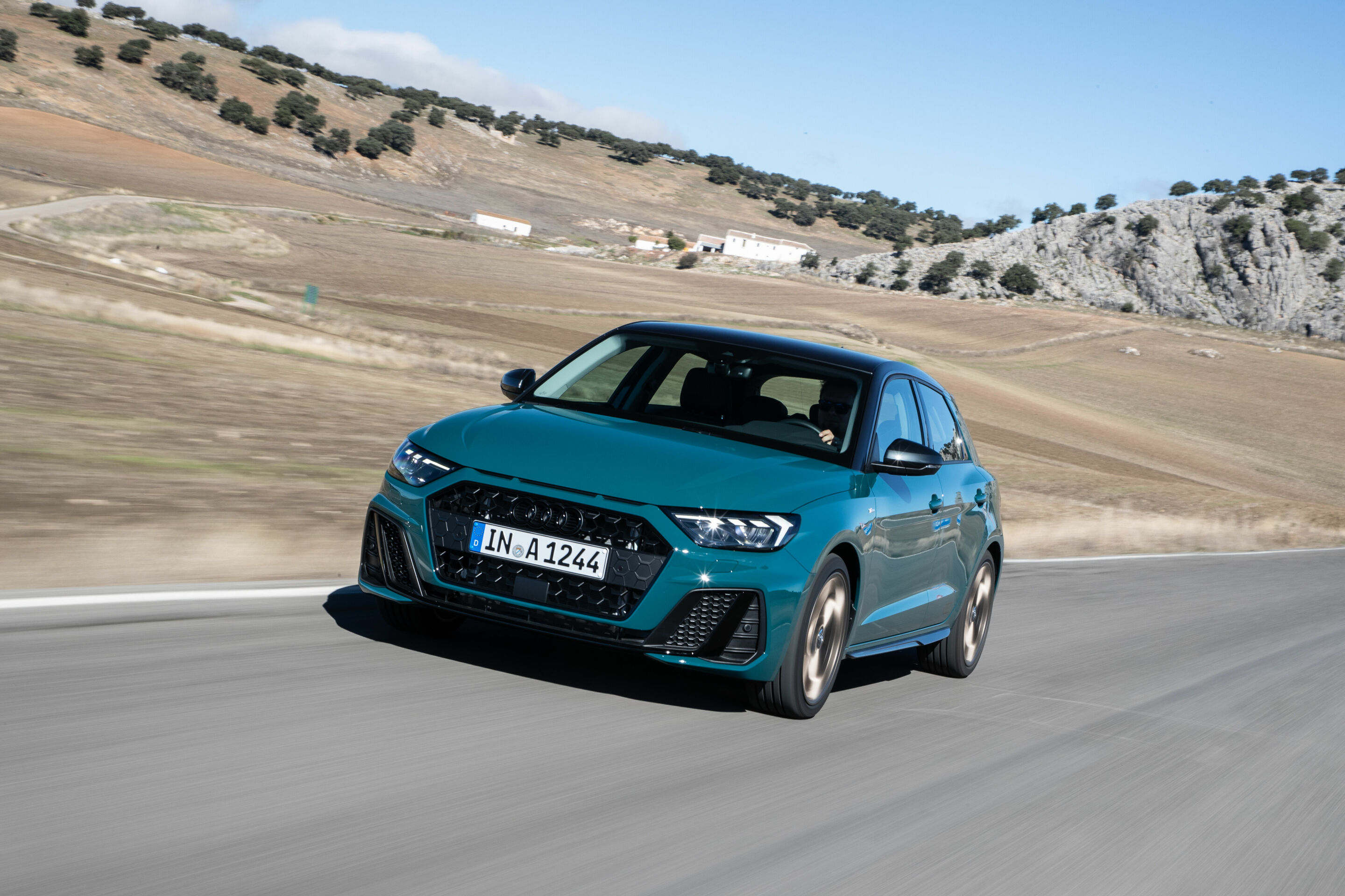 Audi A1 Sportback - Fahraufnahme 
Farbe: Tiomangrün