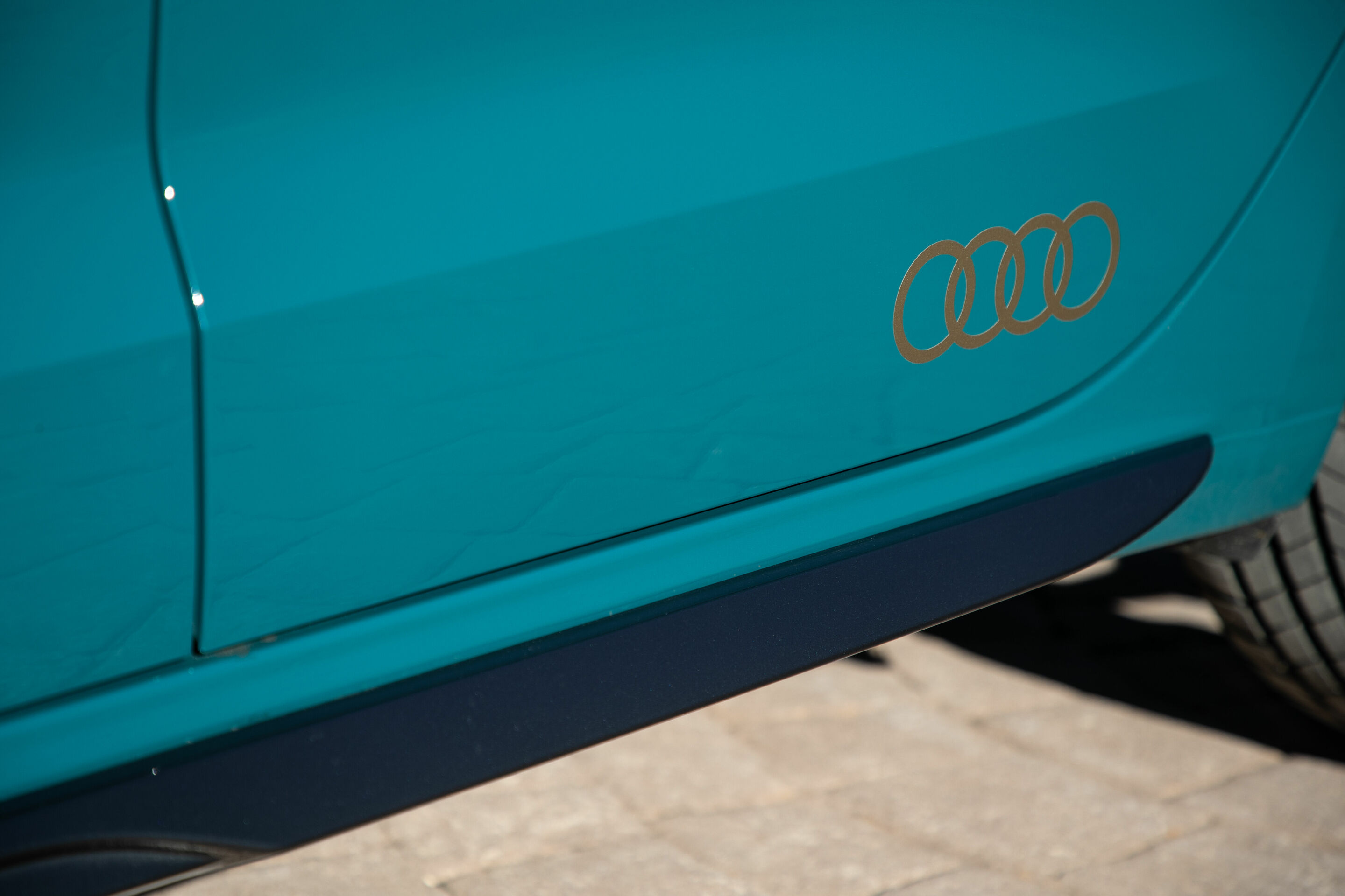 Audi A1 Sportback - Fahraufnahme 
Farbe: Tiomangrün