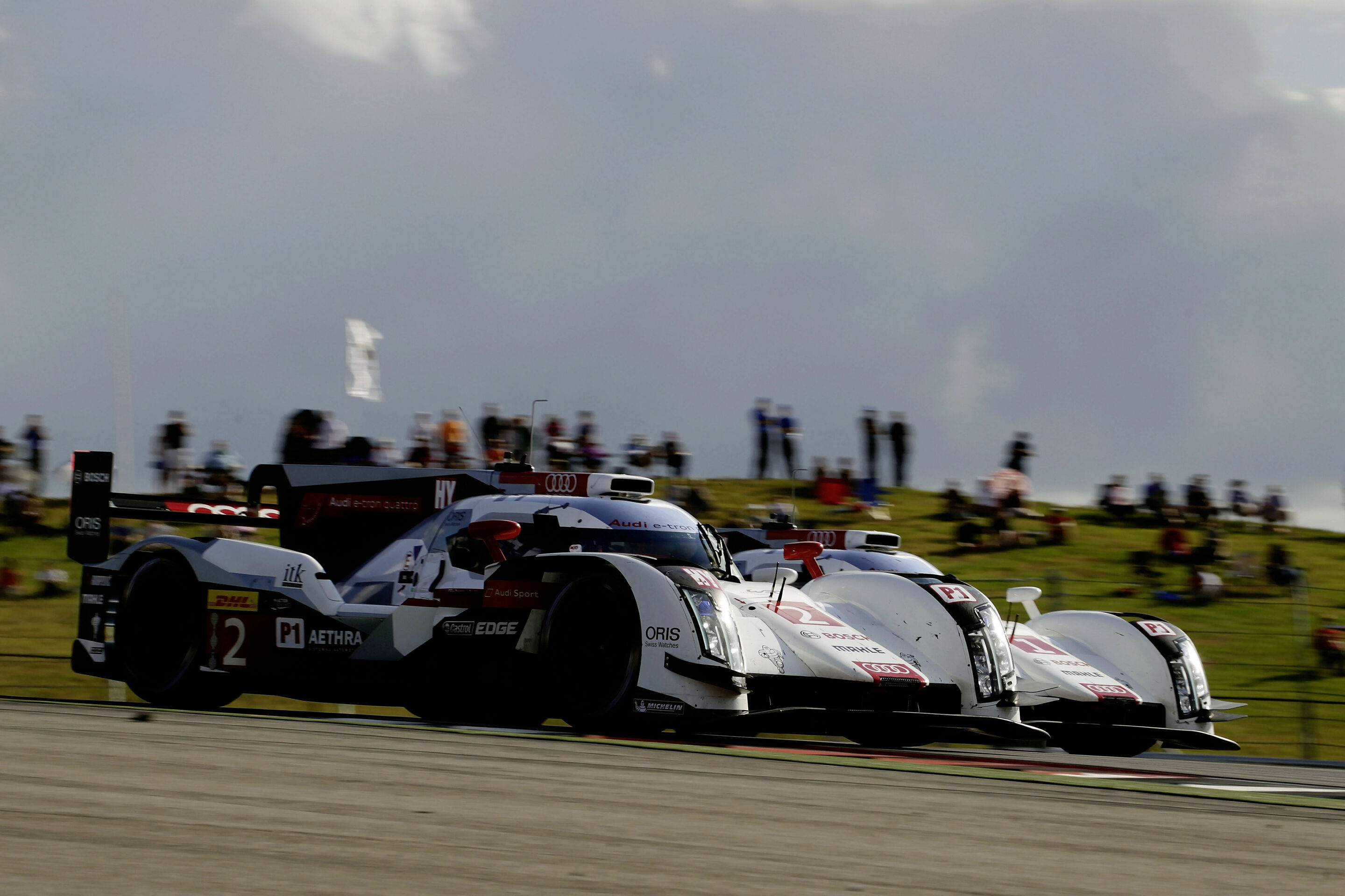 Audi tritt in Japan als WEC-Tabellenführer an - Audi blickt auf eine gute Zwischenbilanz: Die Marke hat in der FIA-Langstrecken-Weltmeisterschaft WEC, die seit 2012 ausgetragen wird, nun 13 Siege in 20 Rennen errungen. Der jüngste Erfolg in Austin (USA)...