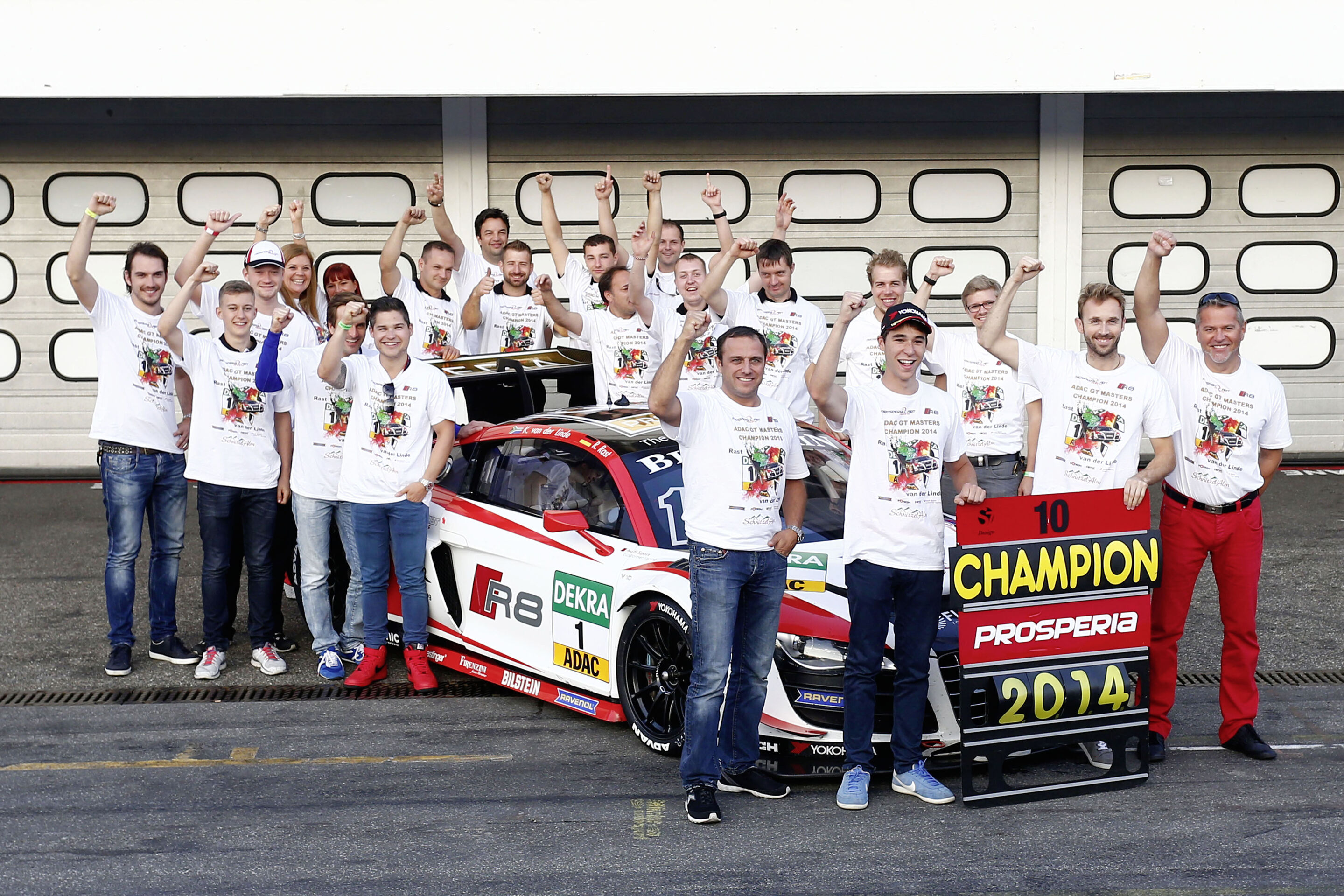 Audi R8 LMS ultra gewinnt ADAC GT Masters - Audi R8 LMS ultra
