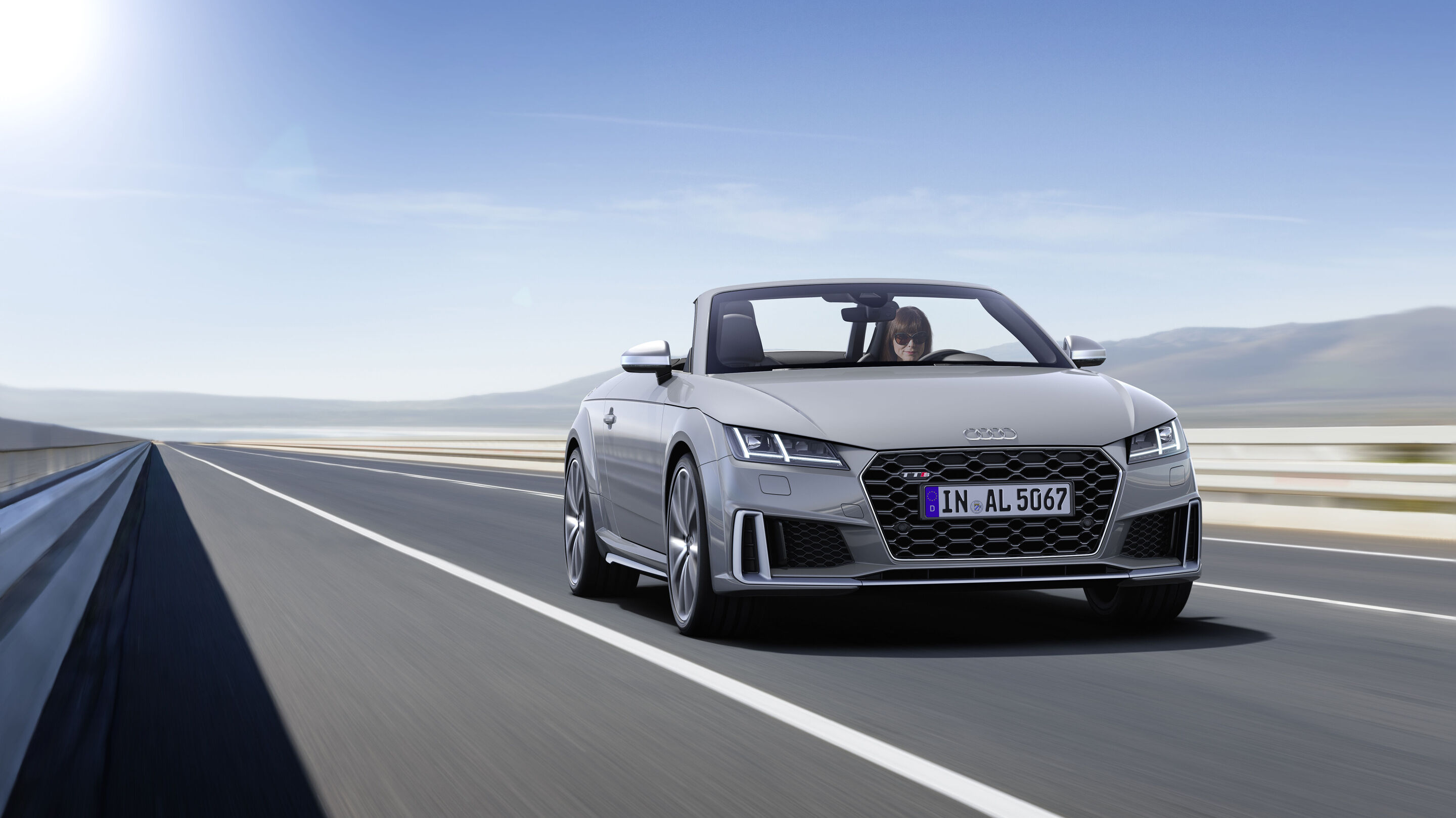 Audi TTS Roadster (until 2023) - Dynamic photo
Colour: Nardo gray