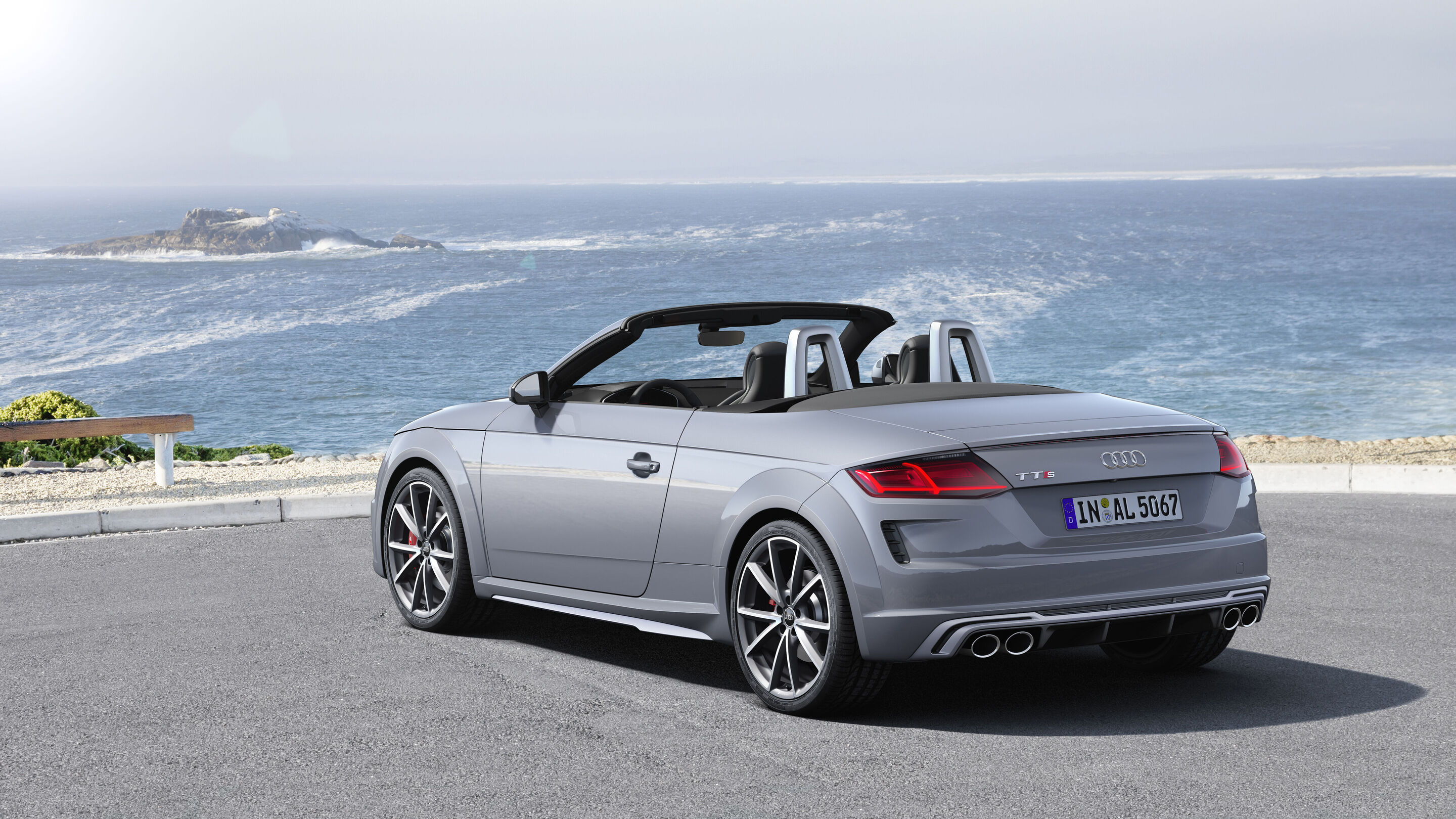 Audi TTS Roadster (bis 2023) - Standaufnahme
Farbe: Nardograu