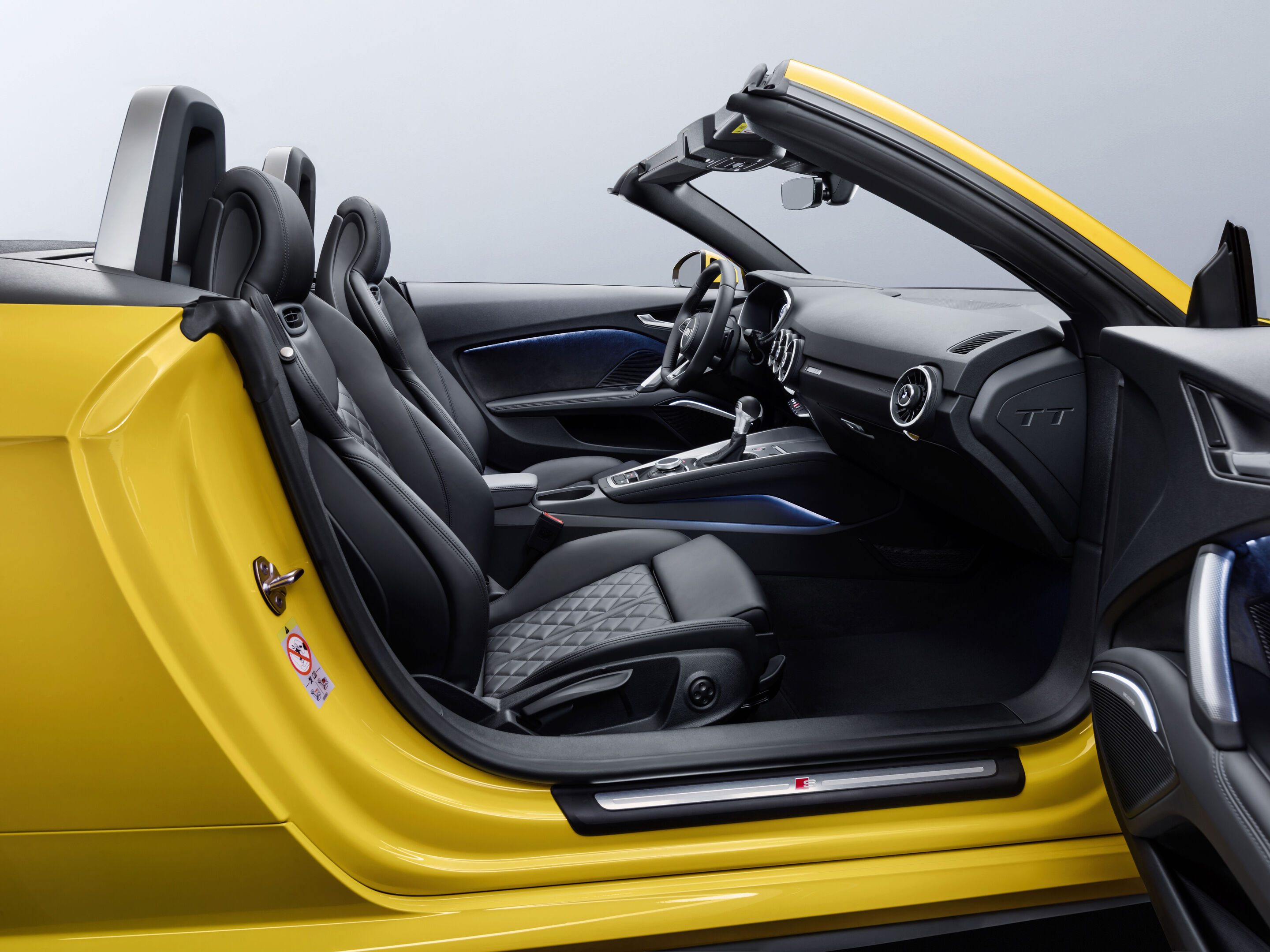 Audi TT Roadster  (until 2023) - Interior