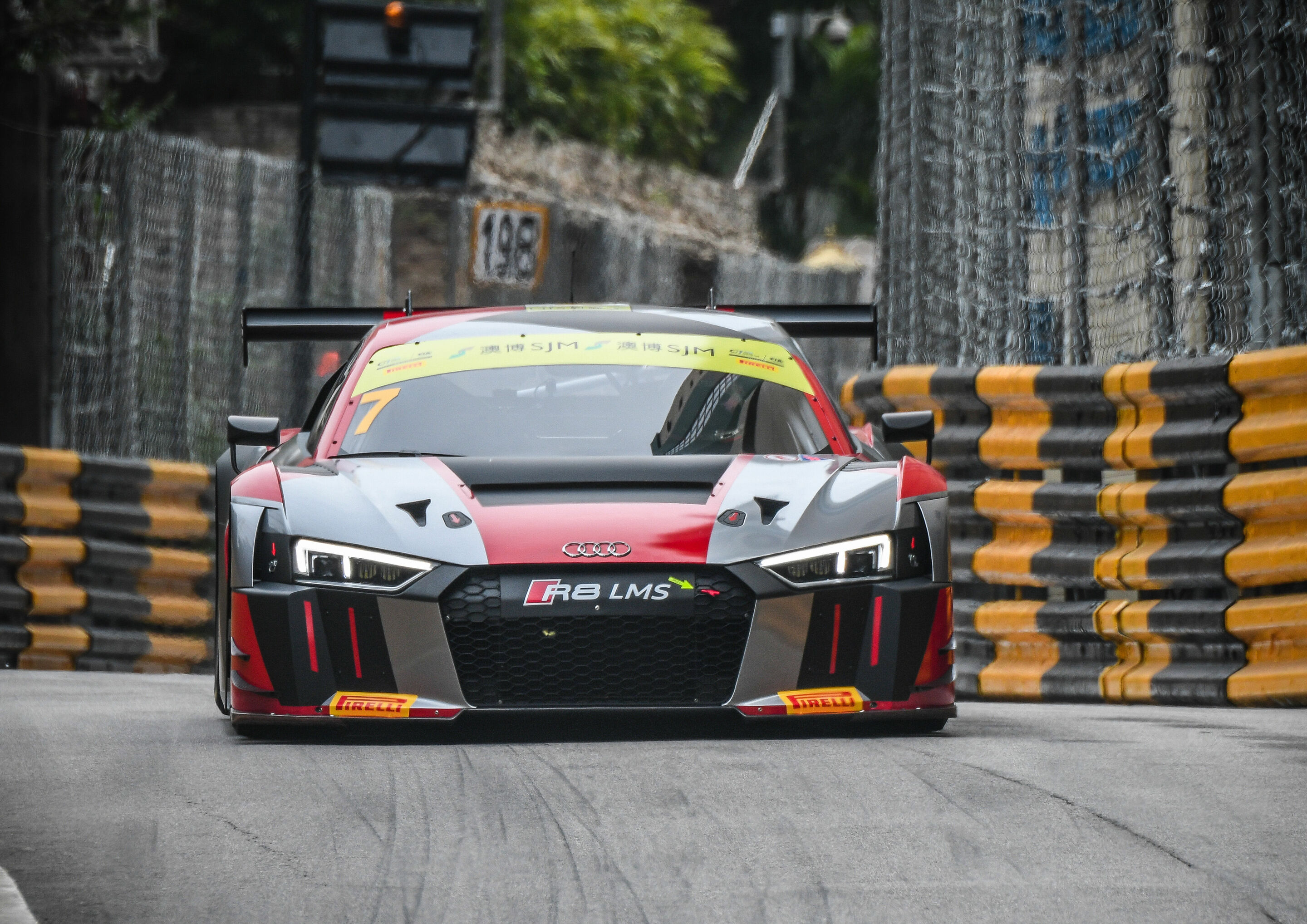 Audi Motorsport History - 2018: The Audi R8 LMS wins the FIA GT World Cup in Macao