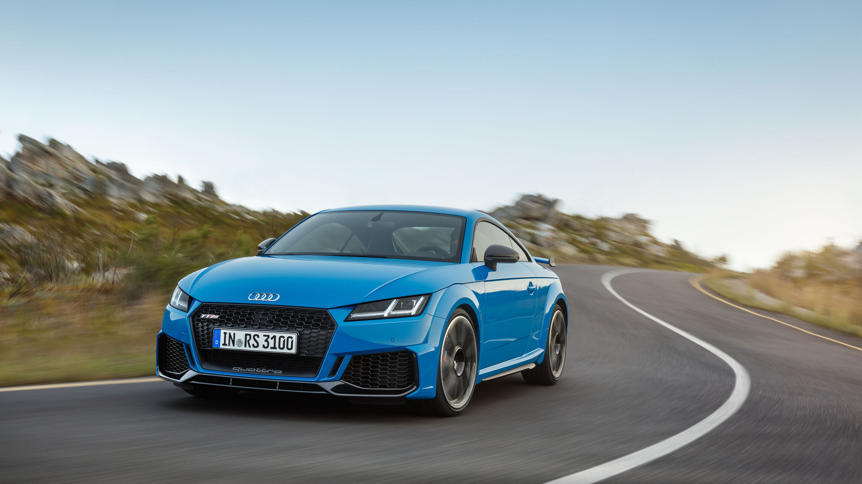 Audi TT RS Coupé (until 2023) - Dynamic  photo
Colour: Turbo blue