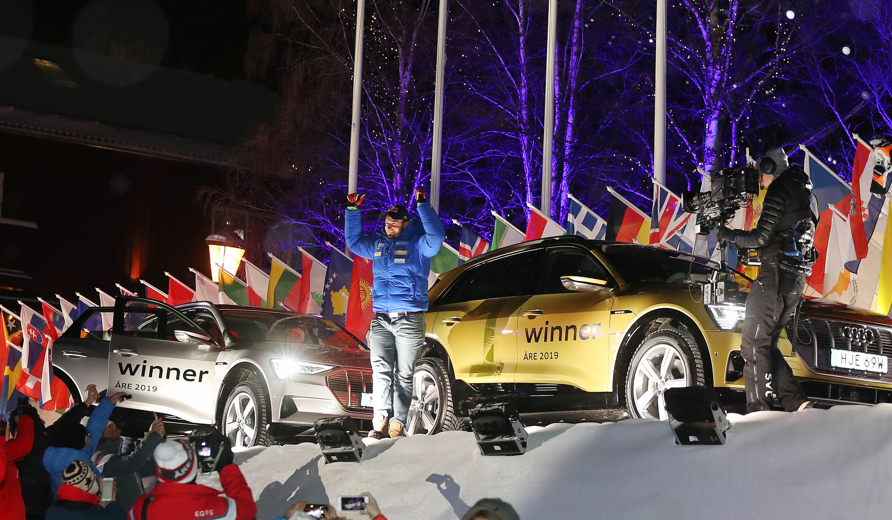 FIS Alpine Ski-WM in Åre 2019 - Der Sieger im Super G  Dominik Paris kommt in einem 
goldenen E-Tron Audi an der Medal Plaza an