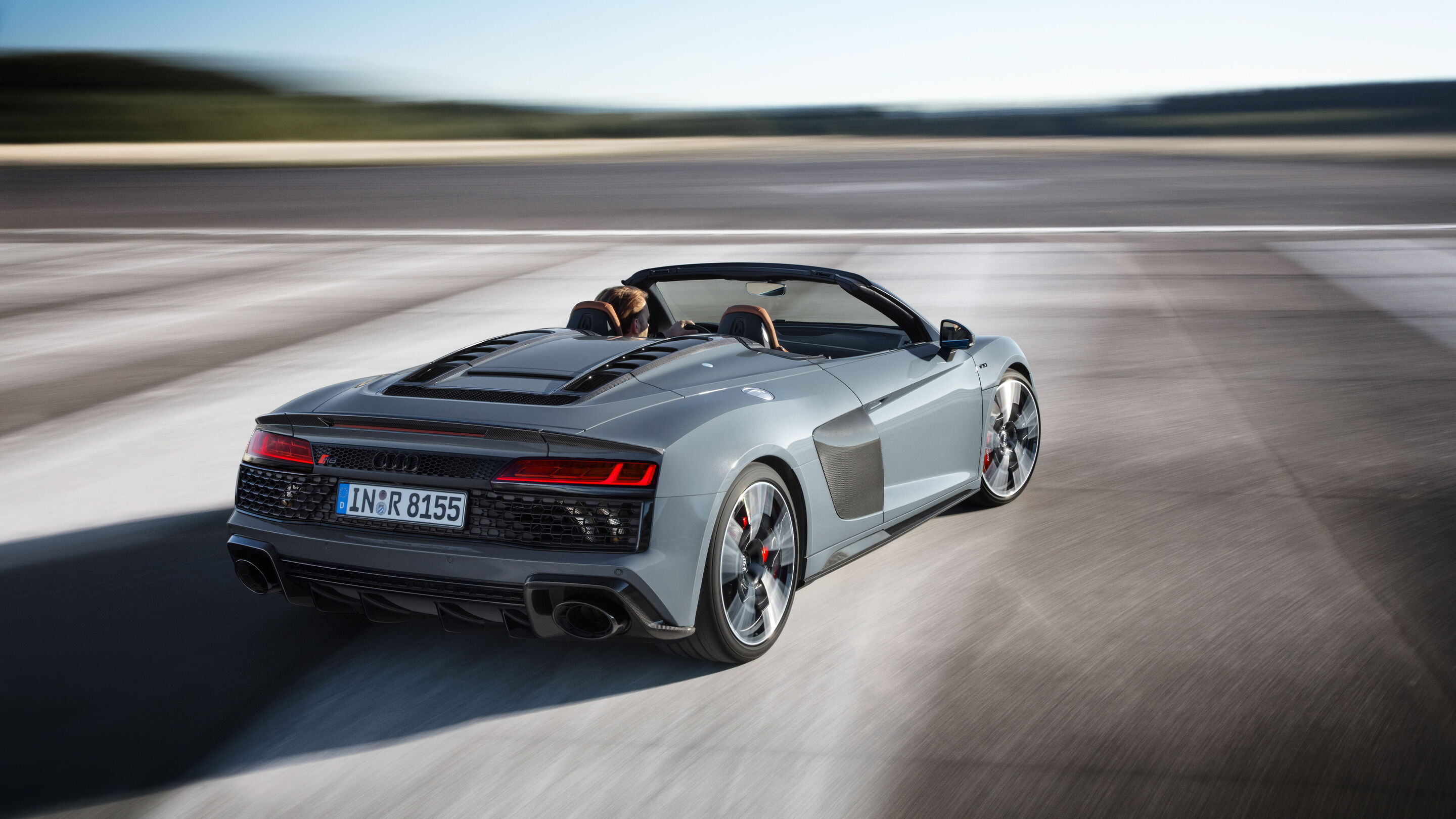 Audi R8 Spyder V10 performance quattro (until 2024) - Dynamic photo,
Colour: Kemora gray metallic
