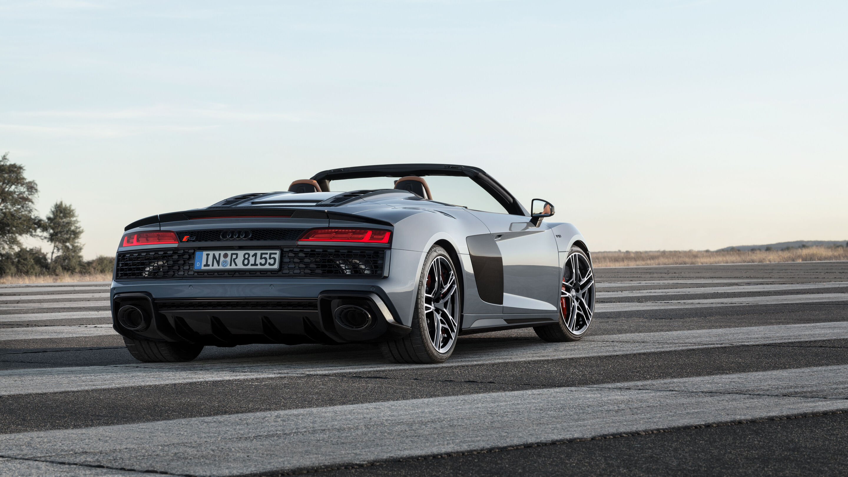 Audi R8 Spyder V10 performance quattro (until 2024) - Static photo,
Colour: Kemora gray metallic