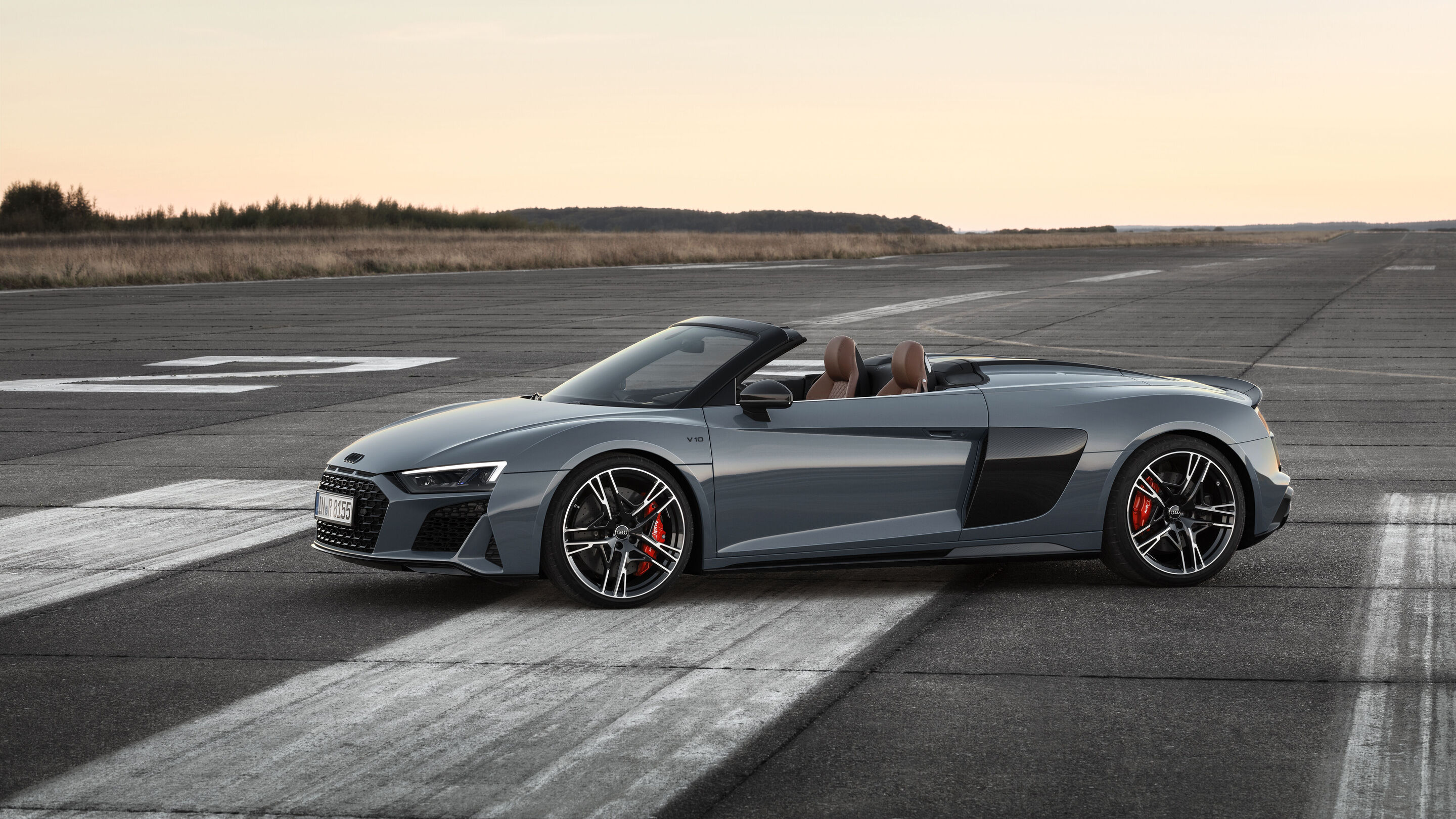 Audi R8 Spyder V10 performance quattro (until 2024) - Static photo,
Colour: Kemora gray metallic