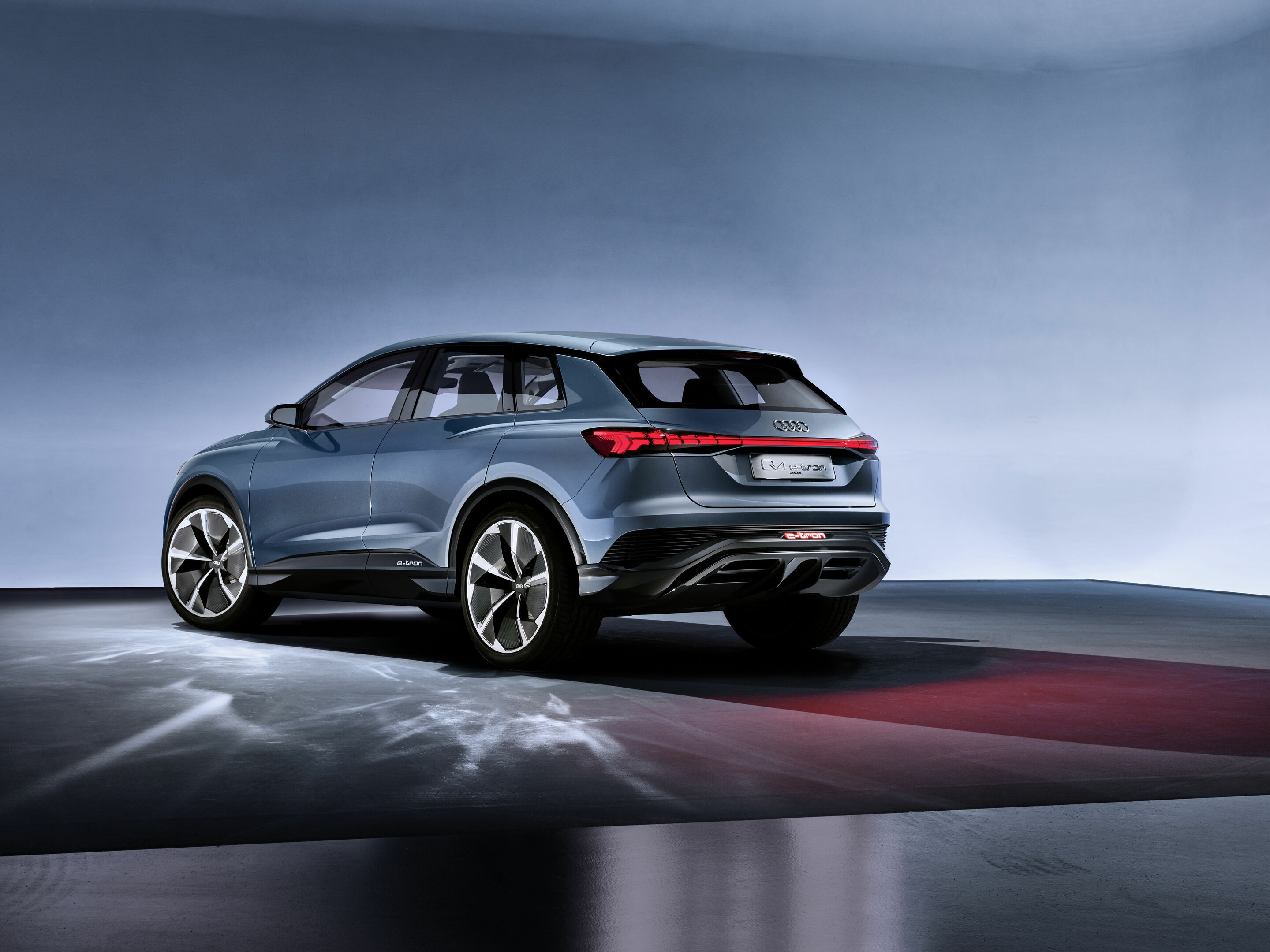 Audi Q4 e-tron concept - Static photo
Colour: Solar Sky