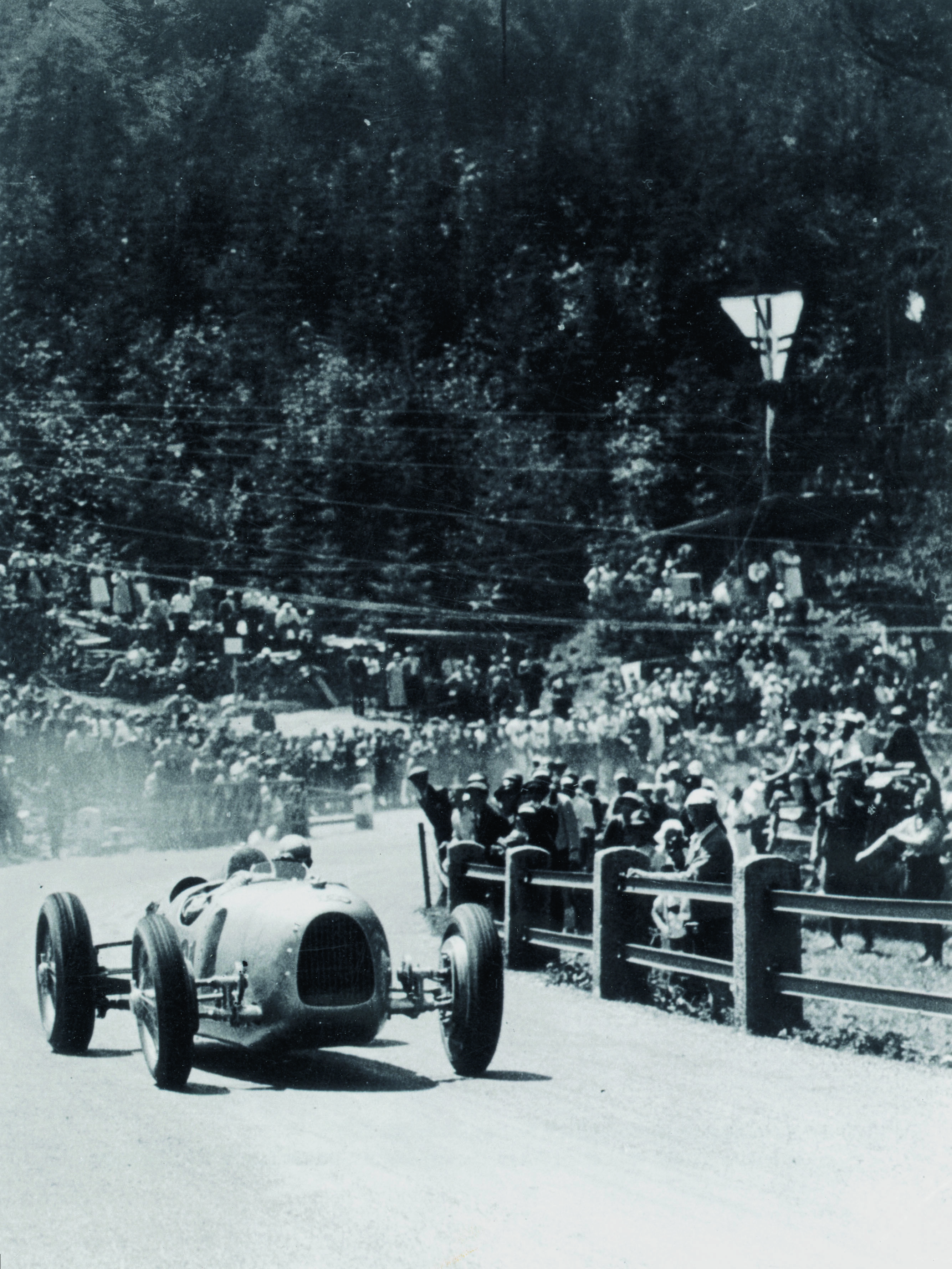 Deutsche Bergmeisterschaft Schauinsland, 1934: Sieger Hans Stuck mit dem Auto Union Rennwagen Typ A 16-Zylinder
