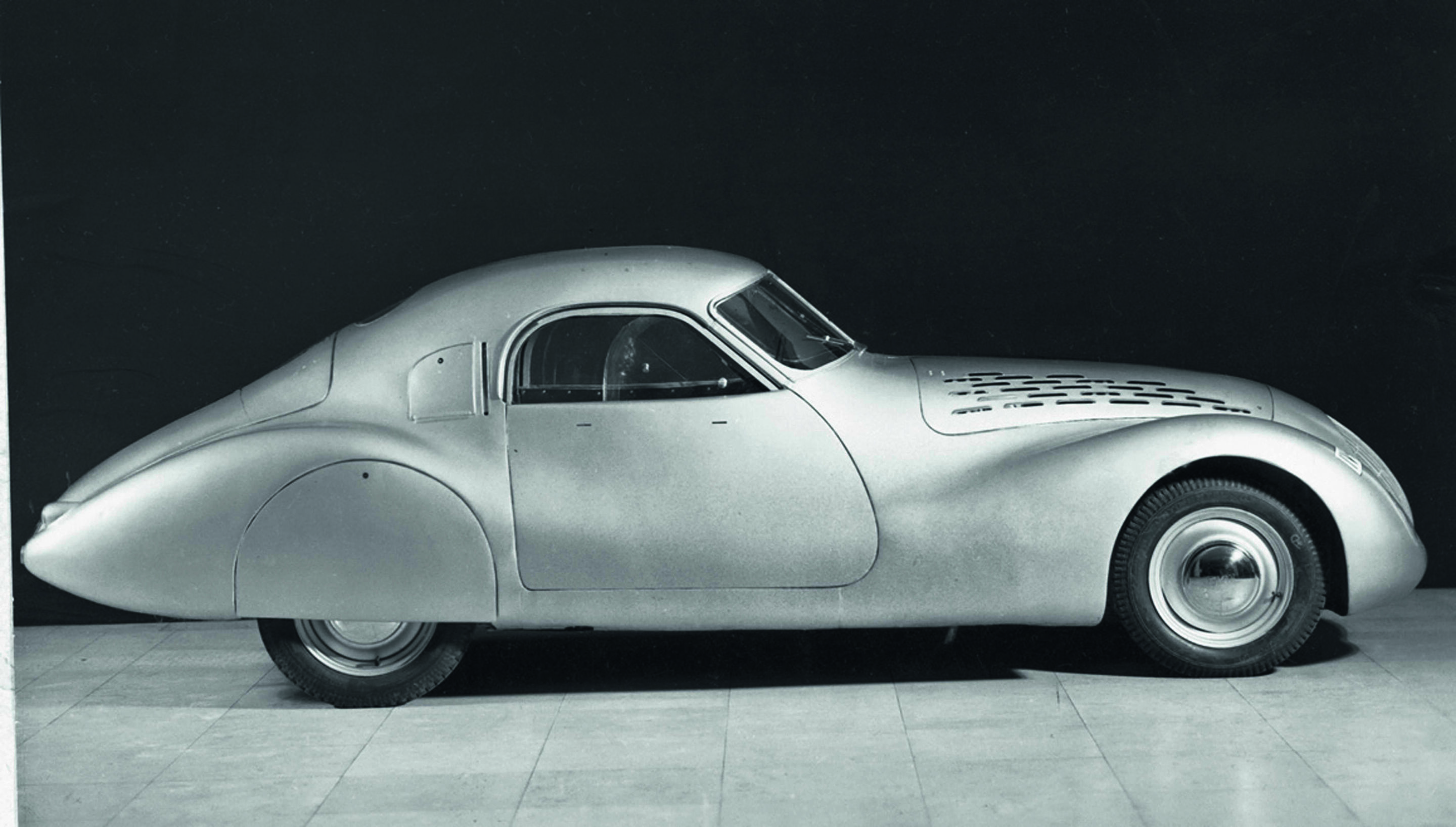 Anniversary magazine History - DKW Coupé with specialised body for the later cancelled Berlin to Rome tour