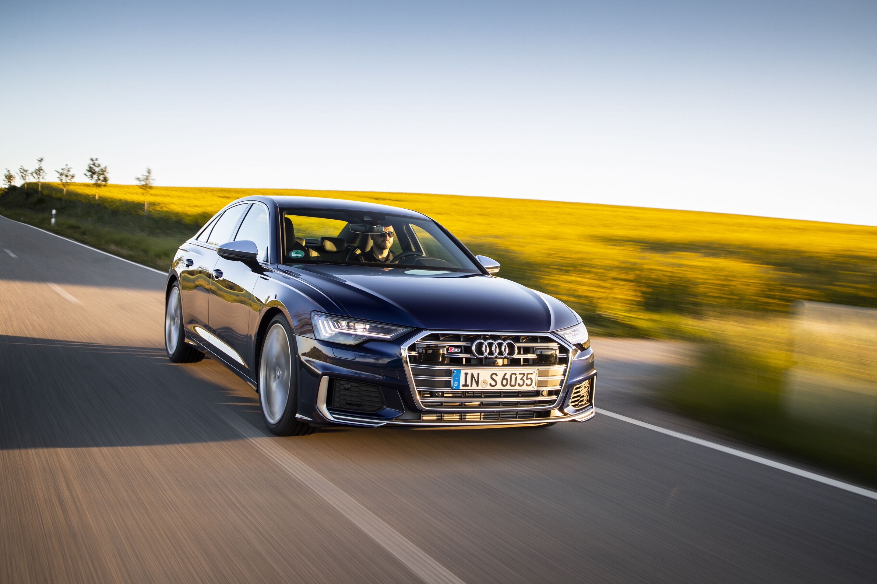 Audi S6 Sedan TDI (until 2025) - Dynamic photo, Navarra Blue